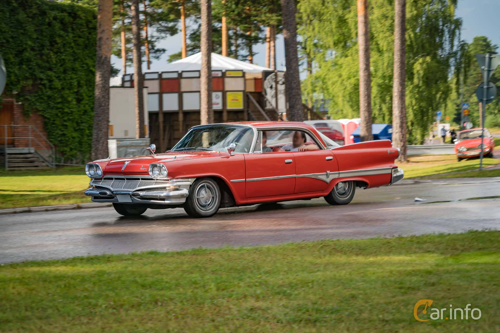 Dodge Phoenix 4-door Hardtop 5.2 V8 Automatic, 234hp, 1960