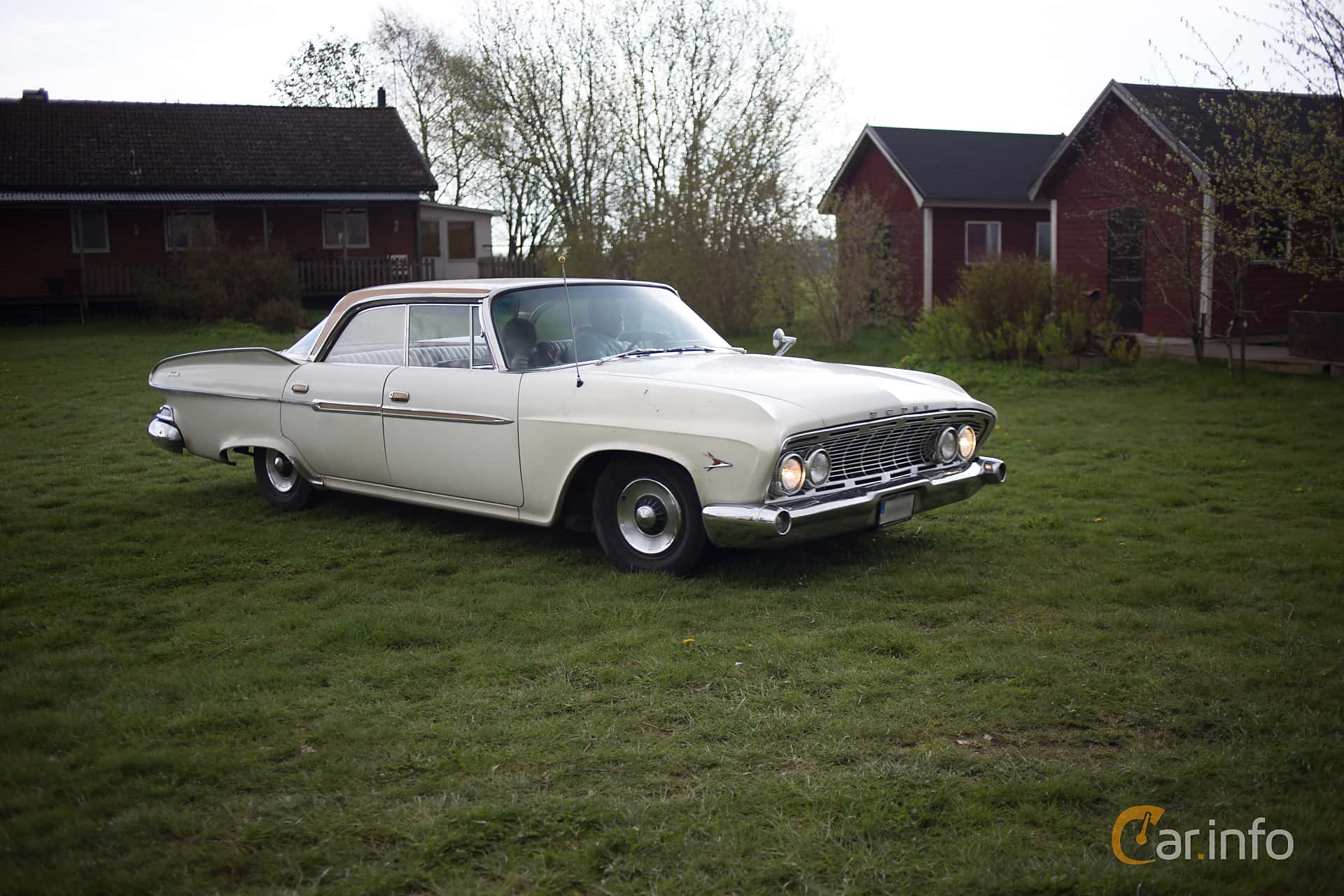Dodge Phoenix 4-door Hardtop 5.2 V8 Automatic, 234hp, 1961