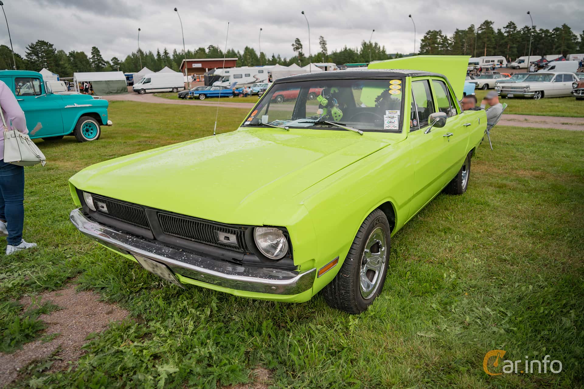 Dodge Dart 4-door Sedan 4th Generation 1st Facelift 5.2 V8 Manual, 4-speed