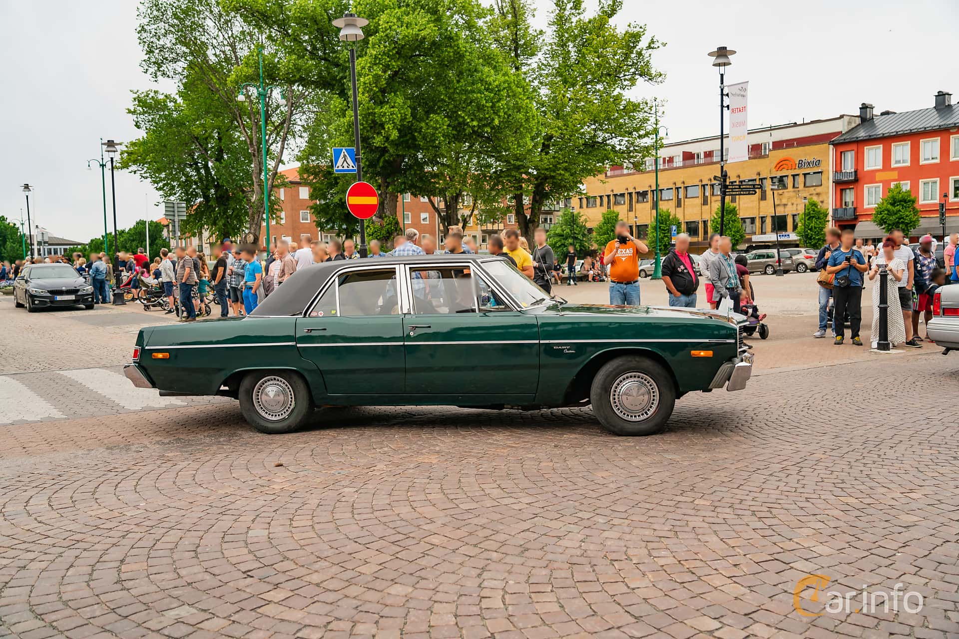 Dodge Dart Special Edition Sedan 5.2 V8 TorqueFlite, 152hp, 1976
