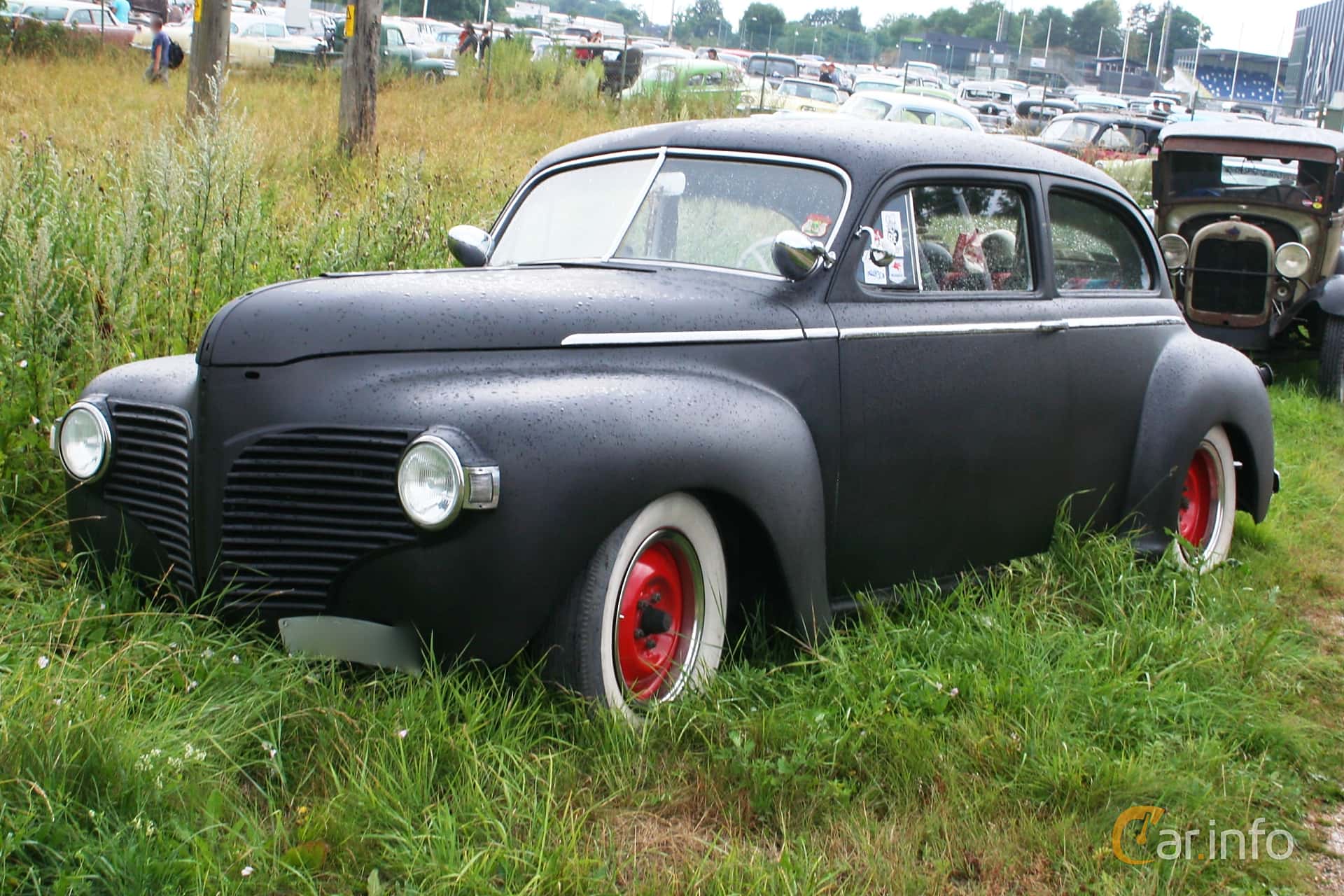 Dodge DeLuxe Six 2-door Sedan 3.6 Manual, 89hp, 1941