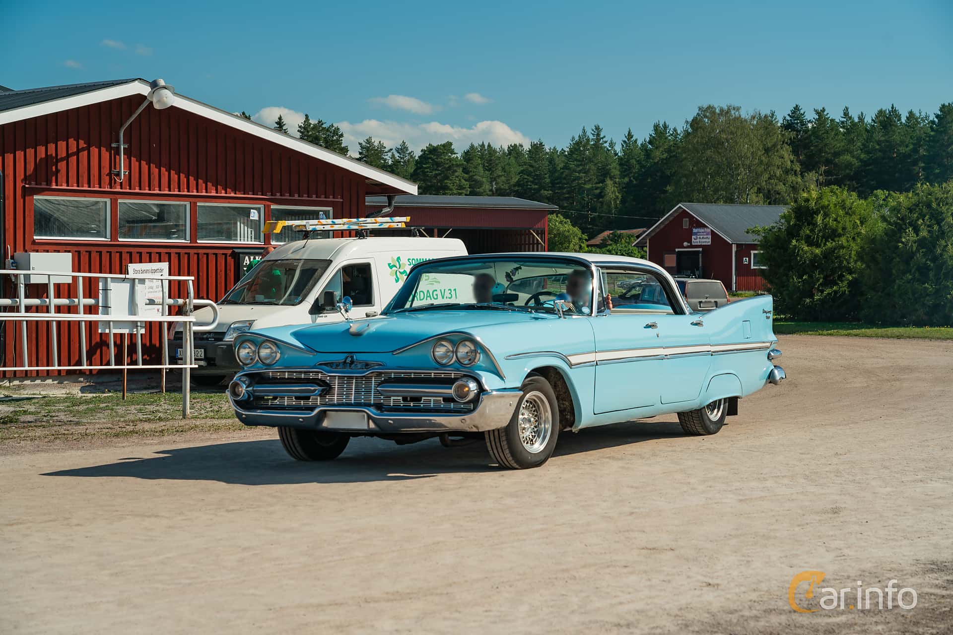 Dodge Kingsway DeLuxe 4-door Hardtop 5.9 V8 309hp, 1959