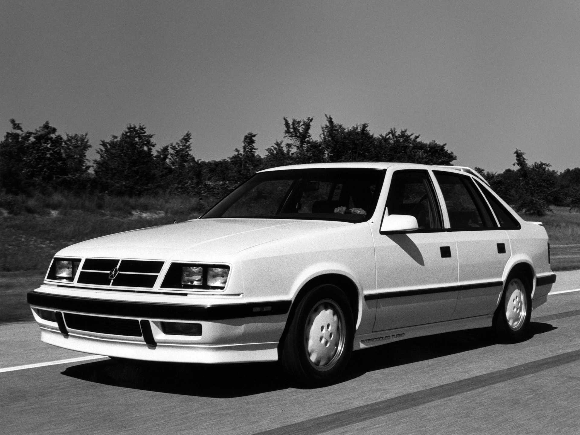 Dodge Lancer 2.5 Automatic, 102hp, 1989