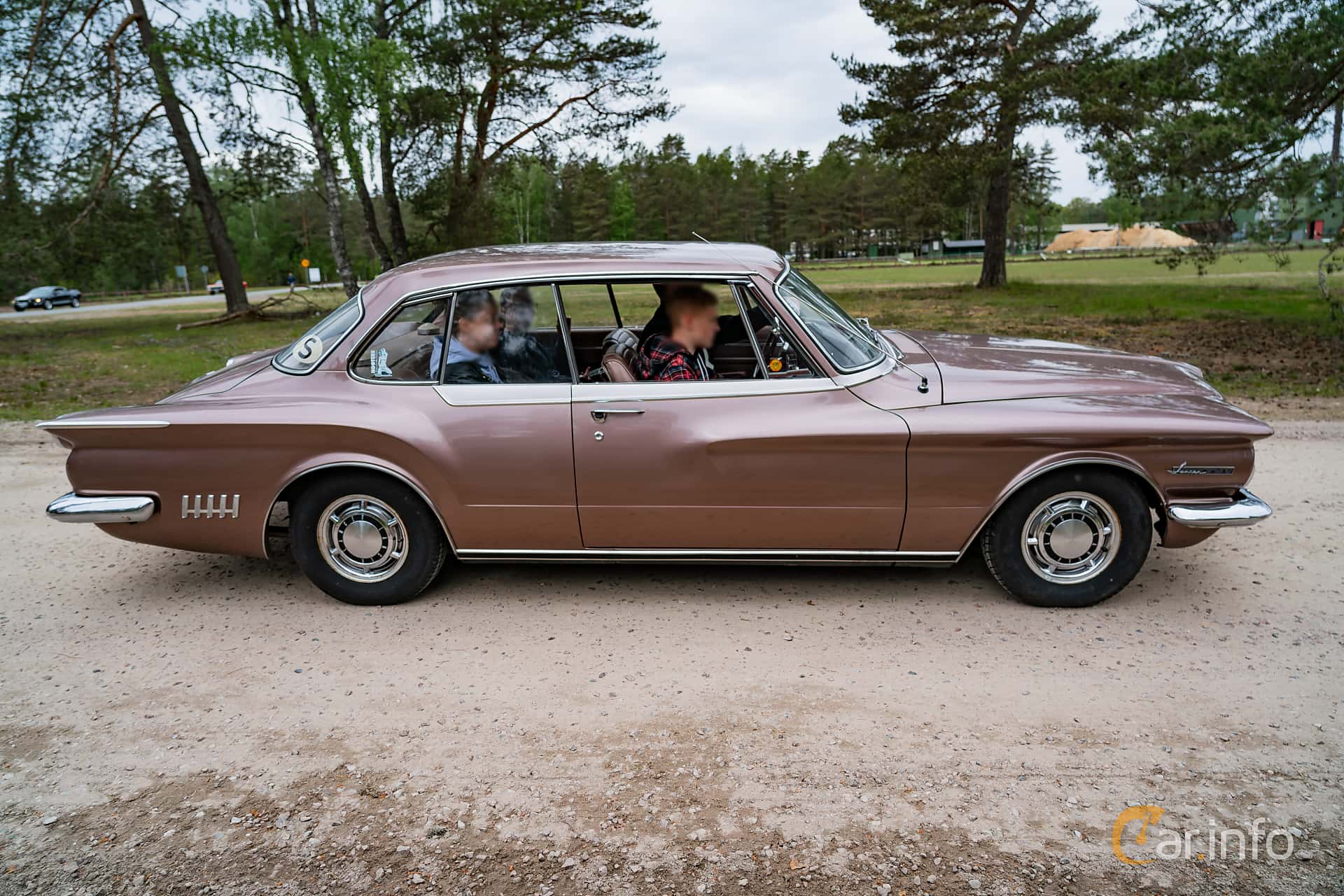Dodge Lancer Hardtop generation RL1/SL1 3.7