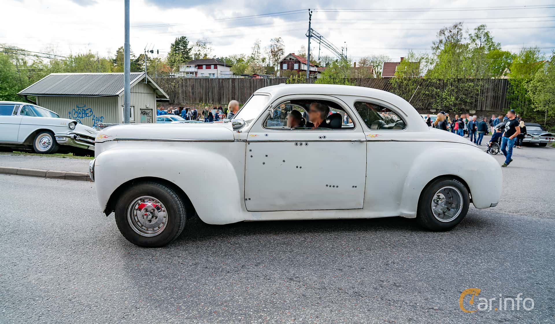 Dodge Luxury Liner Club Coupé 3.6 Manual, 91hp, 1941