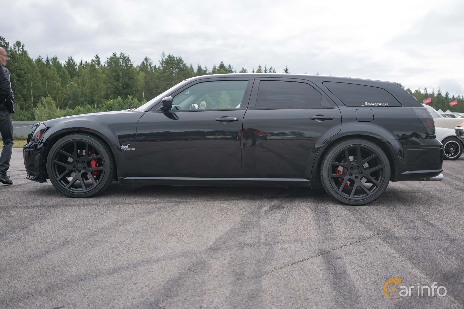 Dodge Magnum 2nd Generation 6.1 V8 HEMI Automatic, 5-speed