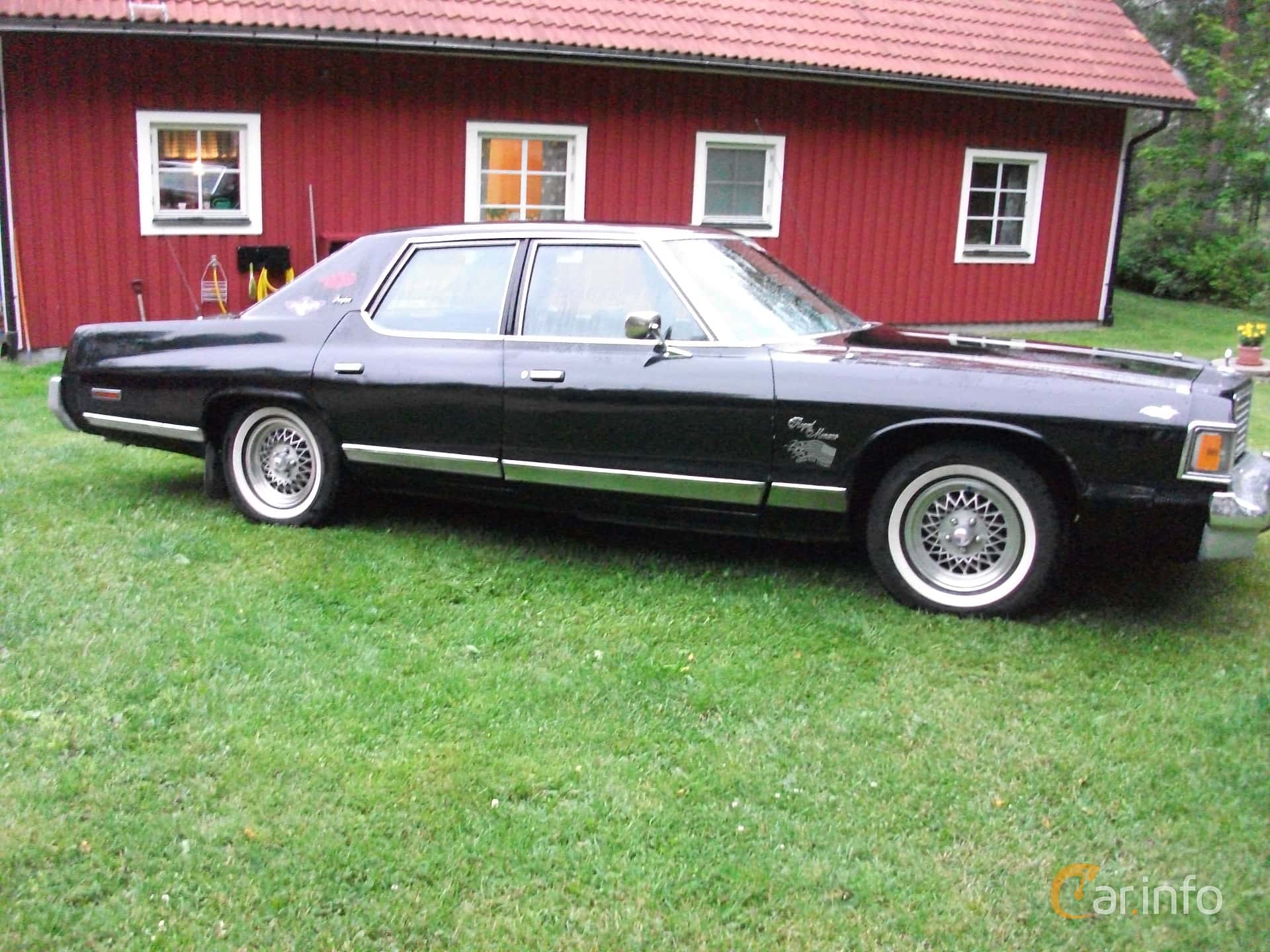 Dodge Royal Monaco Brougham Sedan 6.6 V8  TorqueFlite, 193hp, 1975