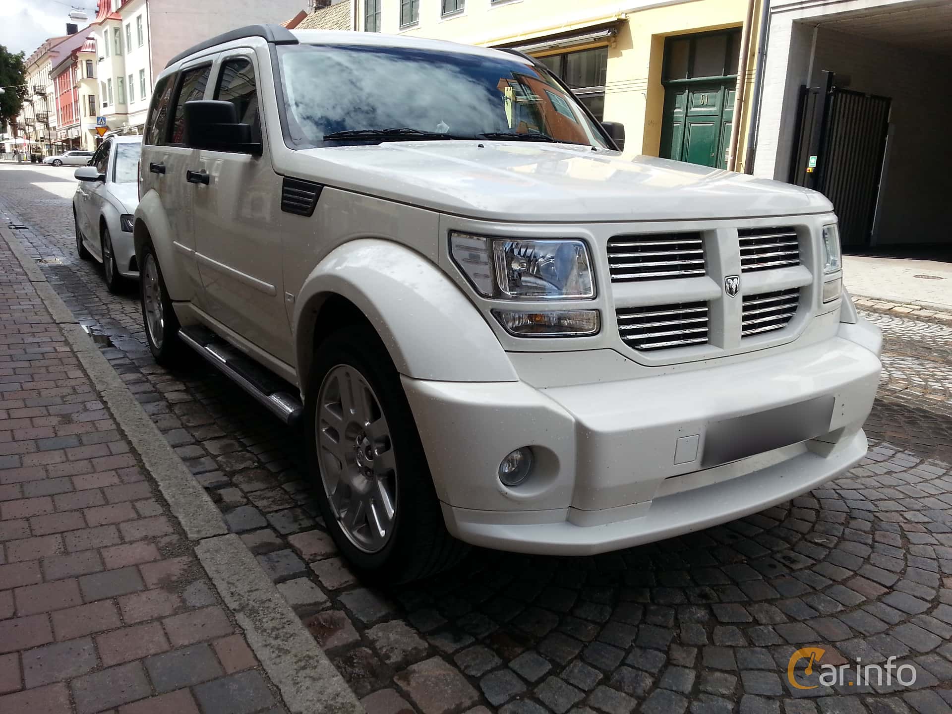 Dodge Nitro 4.0 V6 AWD Automatic, 260hp, 2007