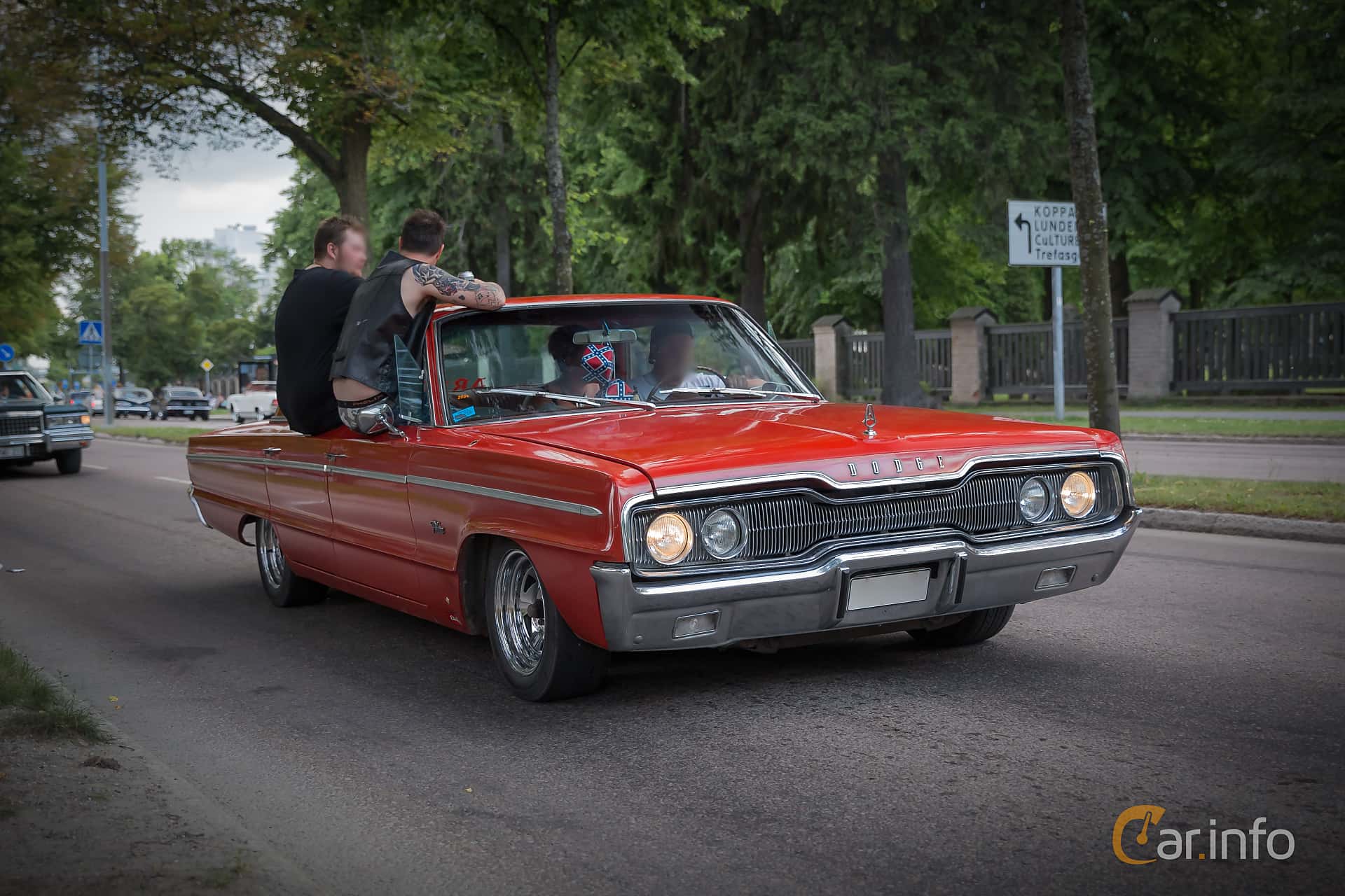 Dodge Polara 4-door Hardtop 6.3 V8 TorqueFlite, 274hp, 1966