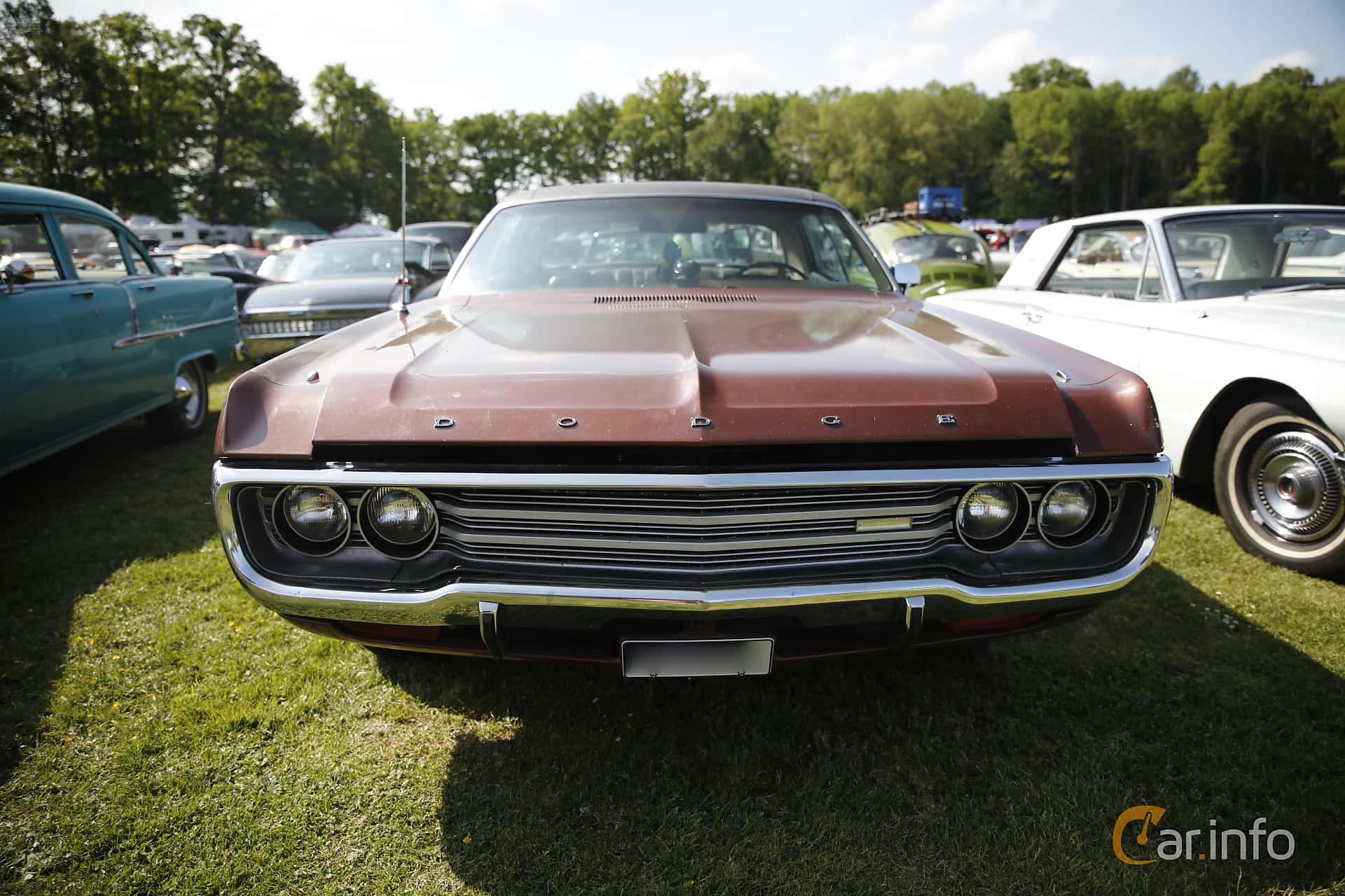 Dodge Polara Custom 4-door Hardtop 5.9 V8 TorqueFlite, 258hp, 1971