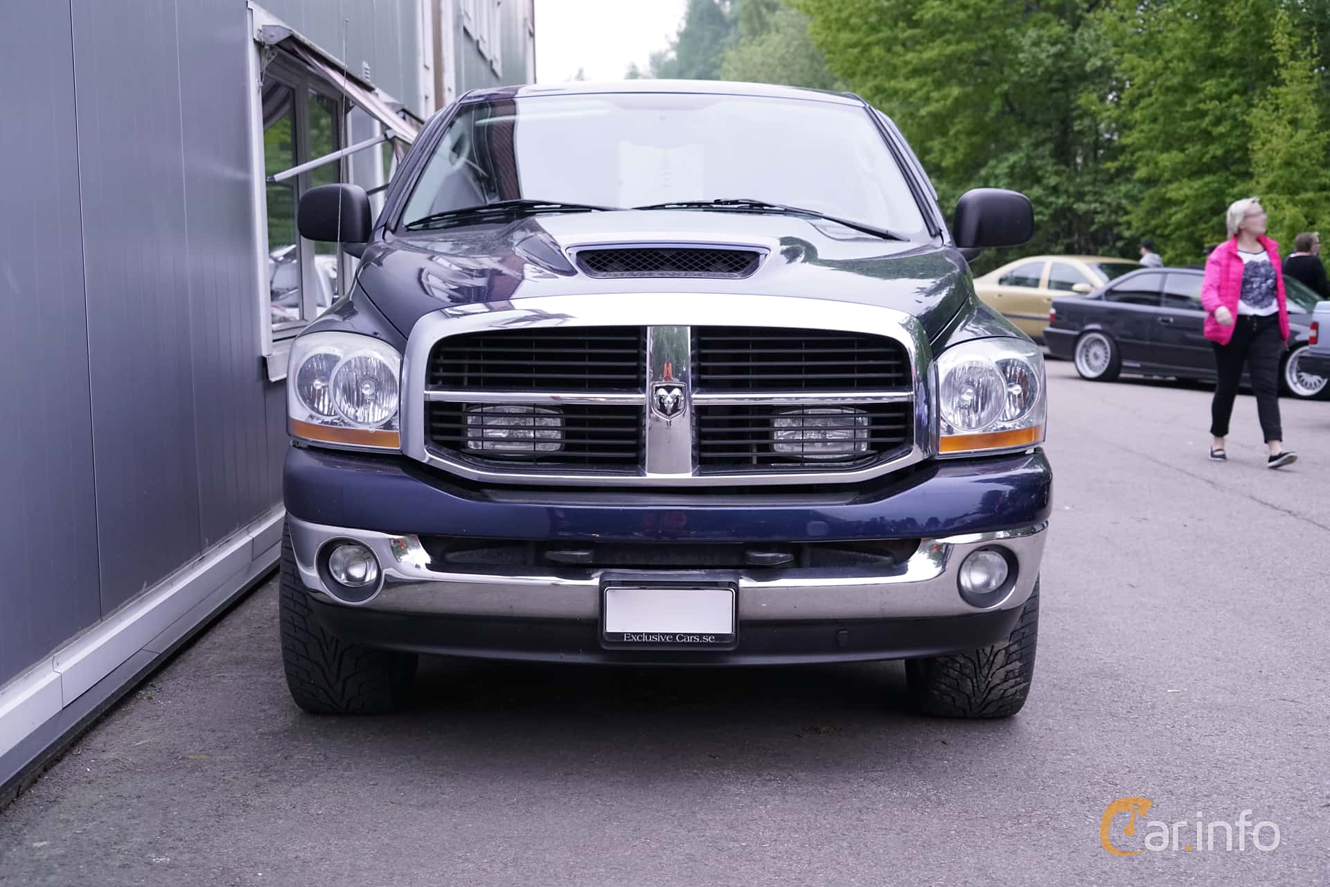 Dodge Ram 1500 Mega Cab 5.7 V8 4WD Automatic, 349hp, 2006