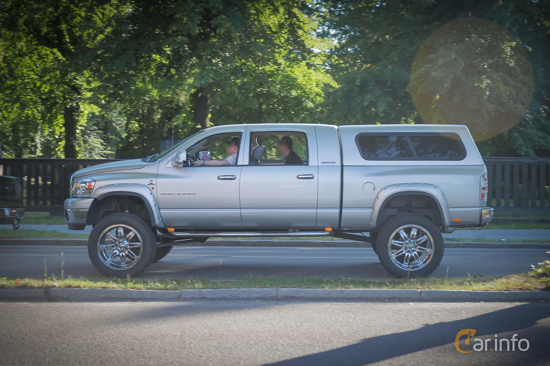 Dodge Ram 1500 Mega Cab 4.7 V8 FlexFuel 4WD 238hp, 2006