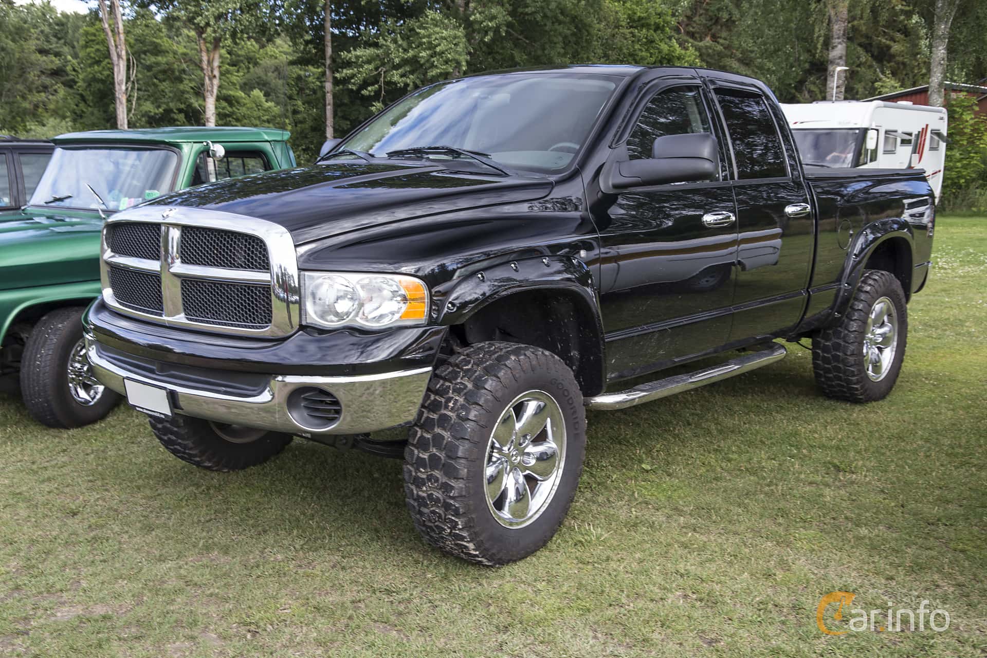 Dodge Ram 1500 Quad Cab 4.7 V8 4WD Automatic, 238hp, 2004