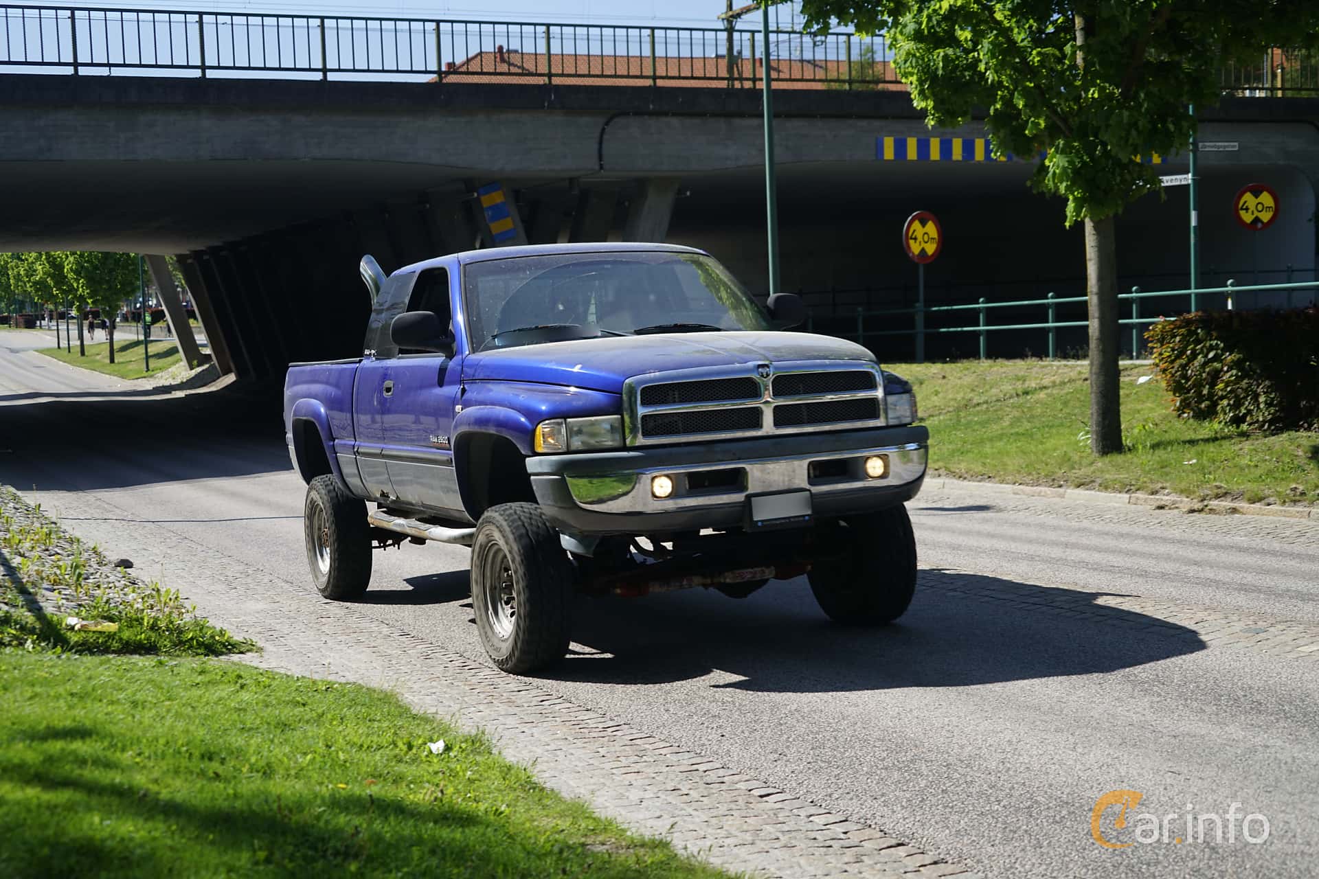 Dodge Ram 2500 BR/BE