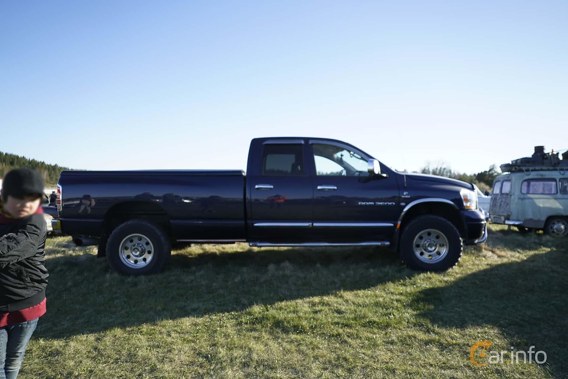 Dodge Ram 2500 Quad Cab 5.9 4WD  Automatic, 329hp, 2006