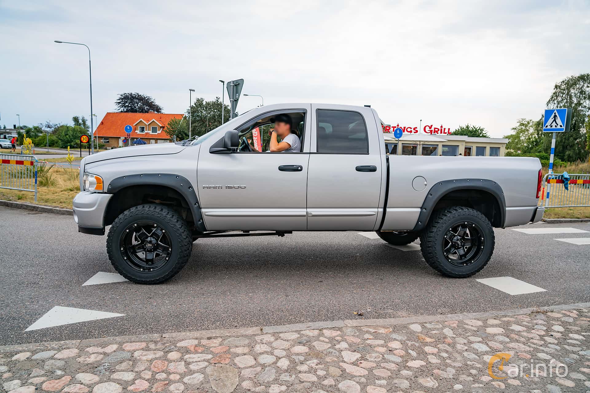 Dodge Ram 2500 Quad Cab 5.7 V8 4WD 349hp, 2003