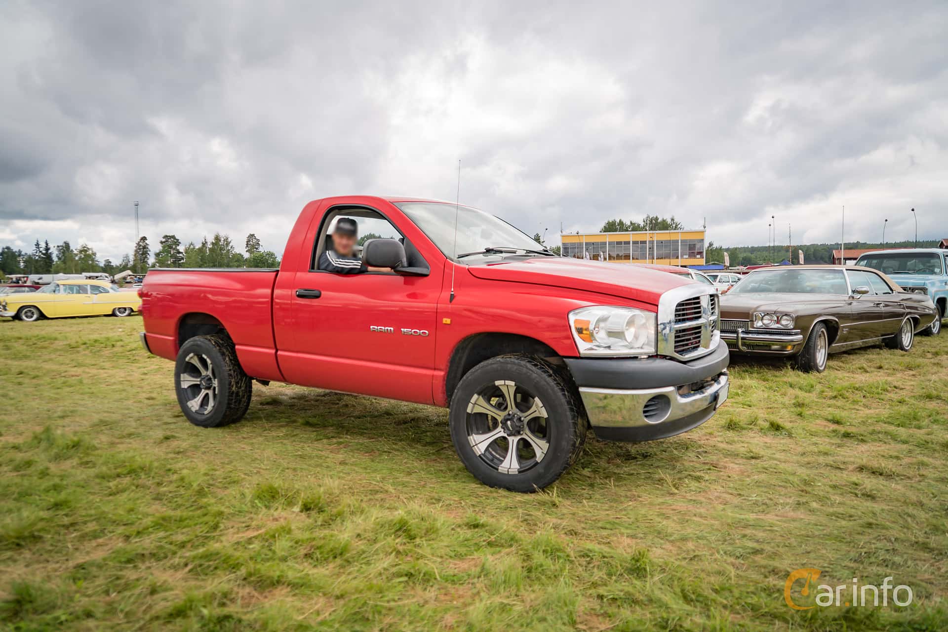Dodge Ram 1500 Regular Cab Automatic, 5-speed