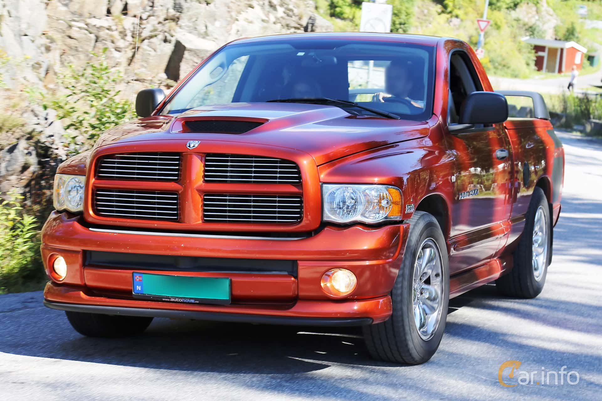Dodge Ram 1500 Regular Cab 5.7 V8 Automatic, 349hp, 2006
