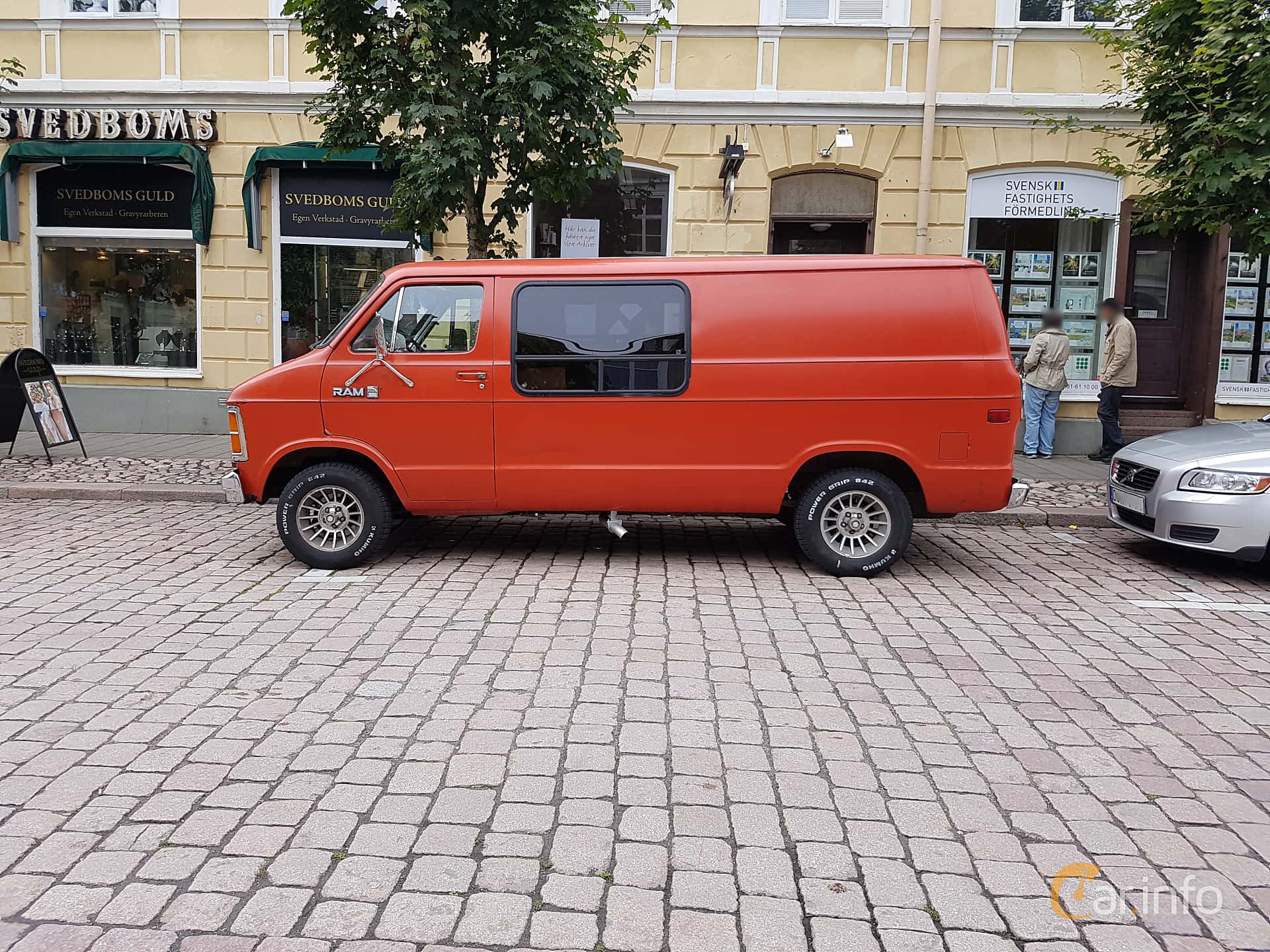 Dodge Ram B250 Conversion Van 5.9 V8 TorqueFlite, 3-speed
