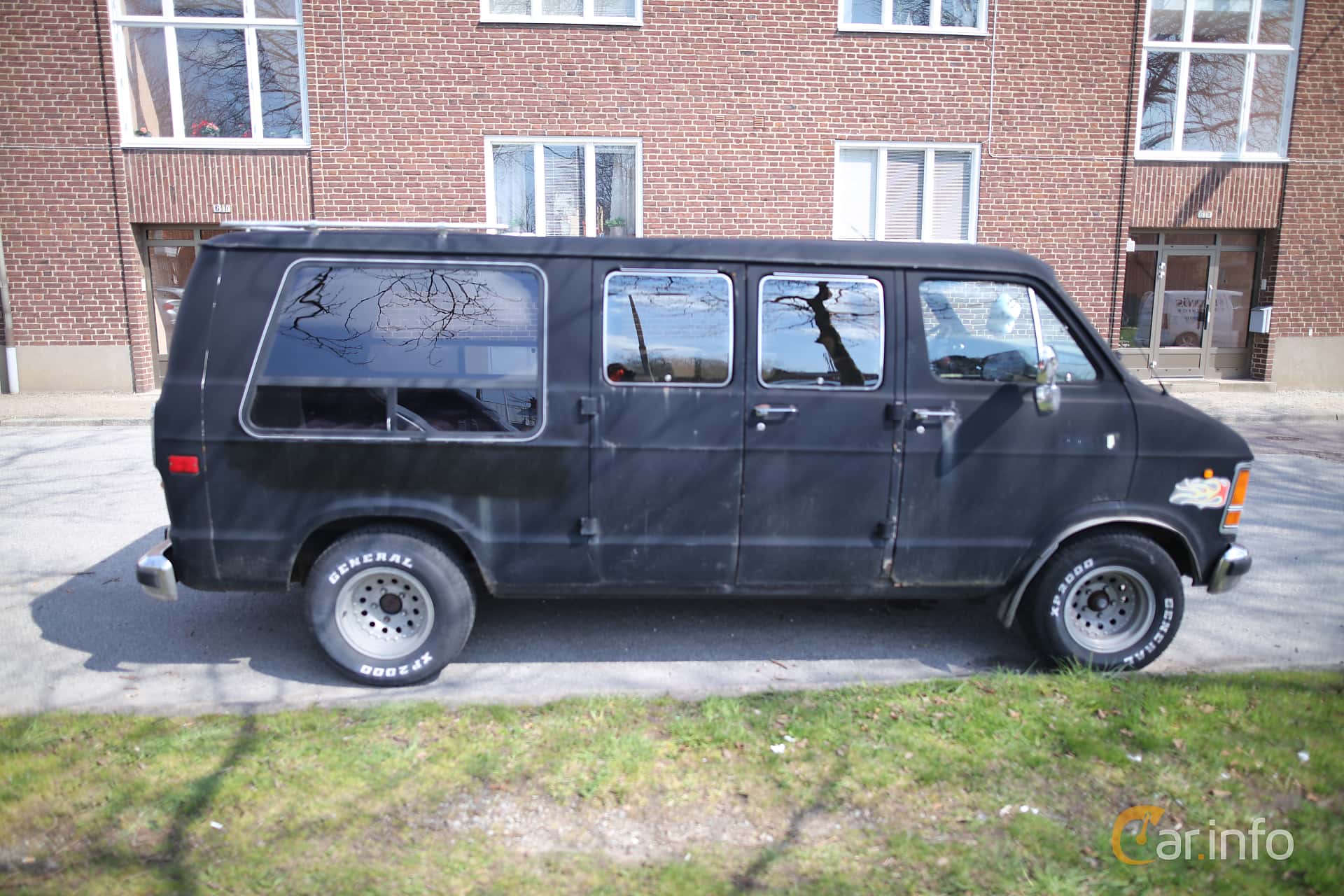 Dodge Ram B250 Conversion Van 5.2 V8 TorqueFlite, 147hp, 1987