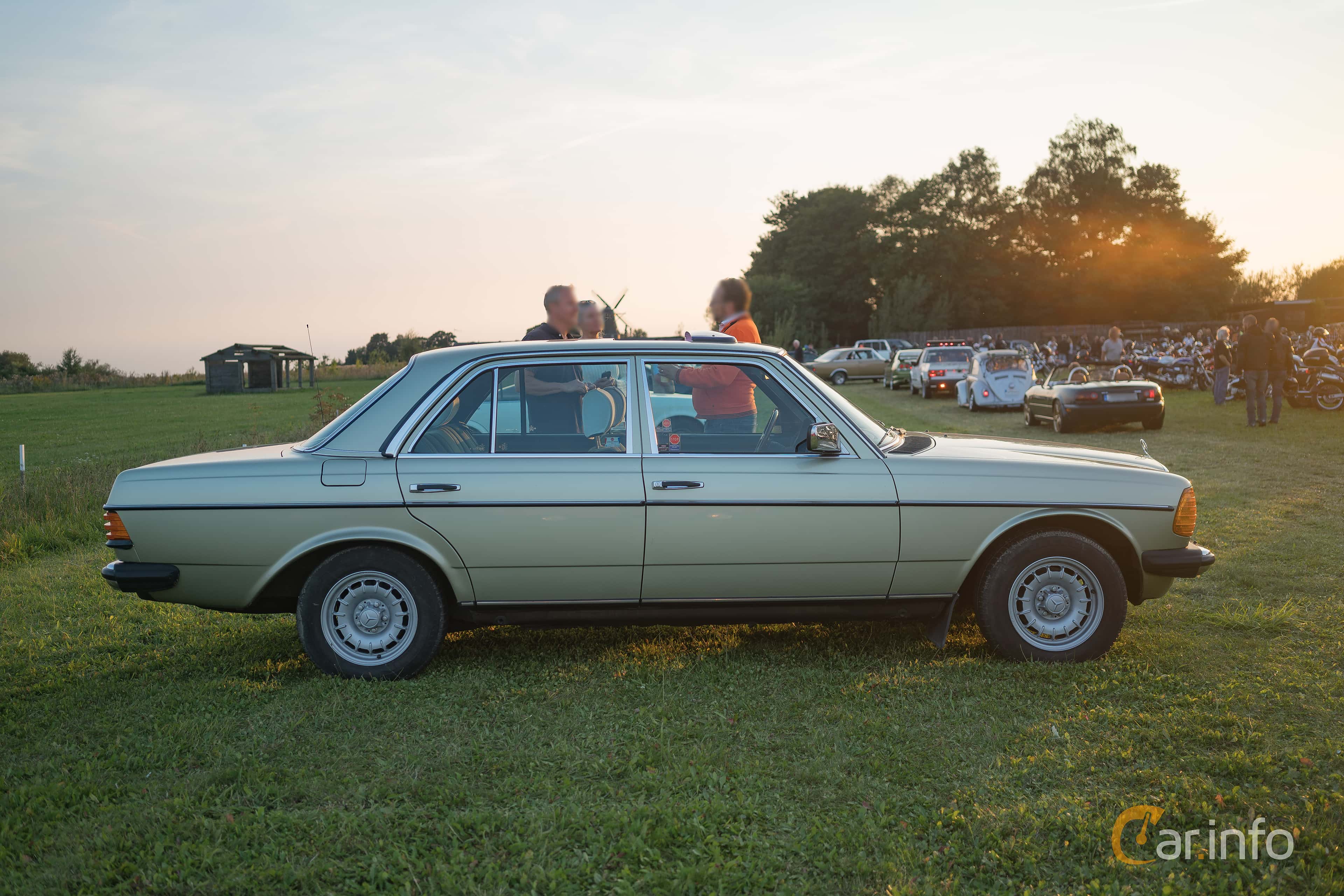 Mercedes-Benz 230 E  136hp, 1980
