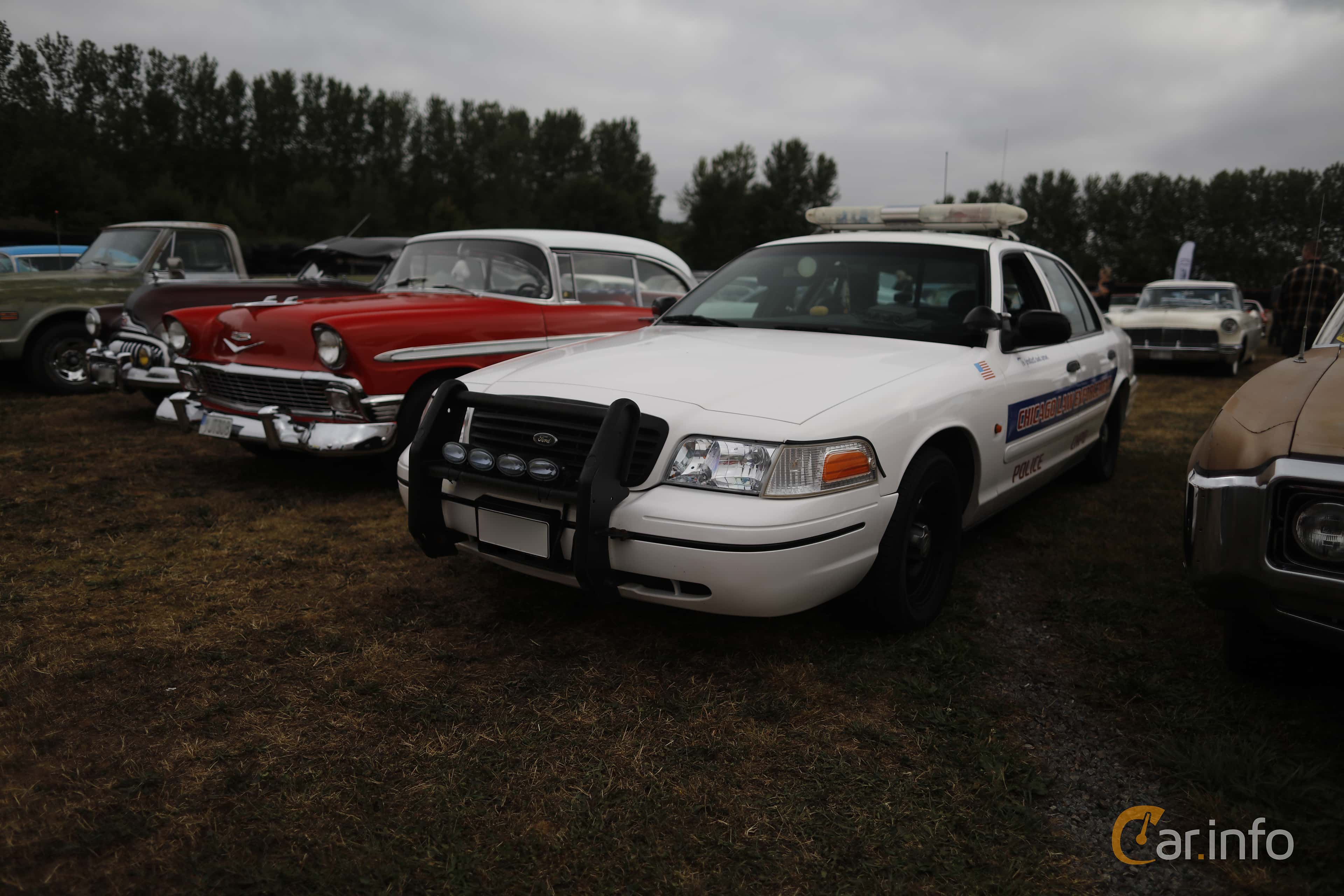Ford Crown Victoria Police Interceptor 4.6 V8 Automatic, 254hp, 1999