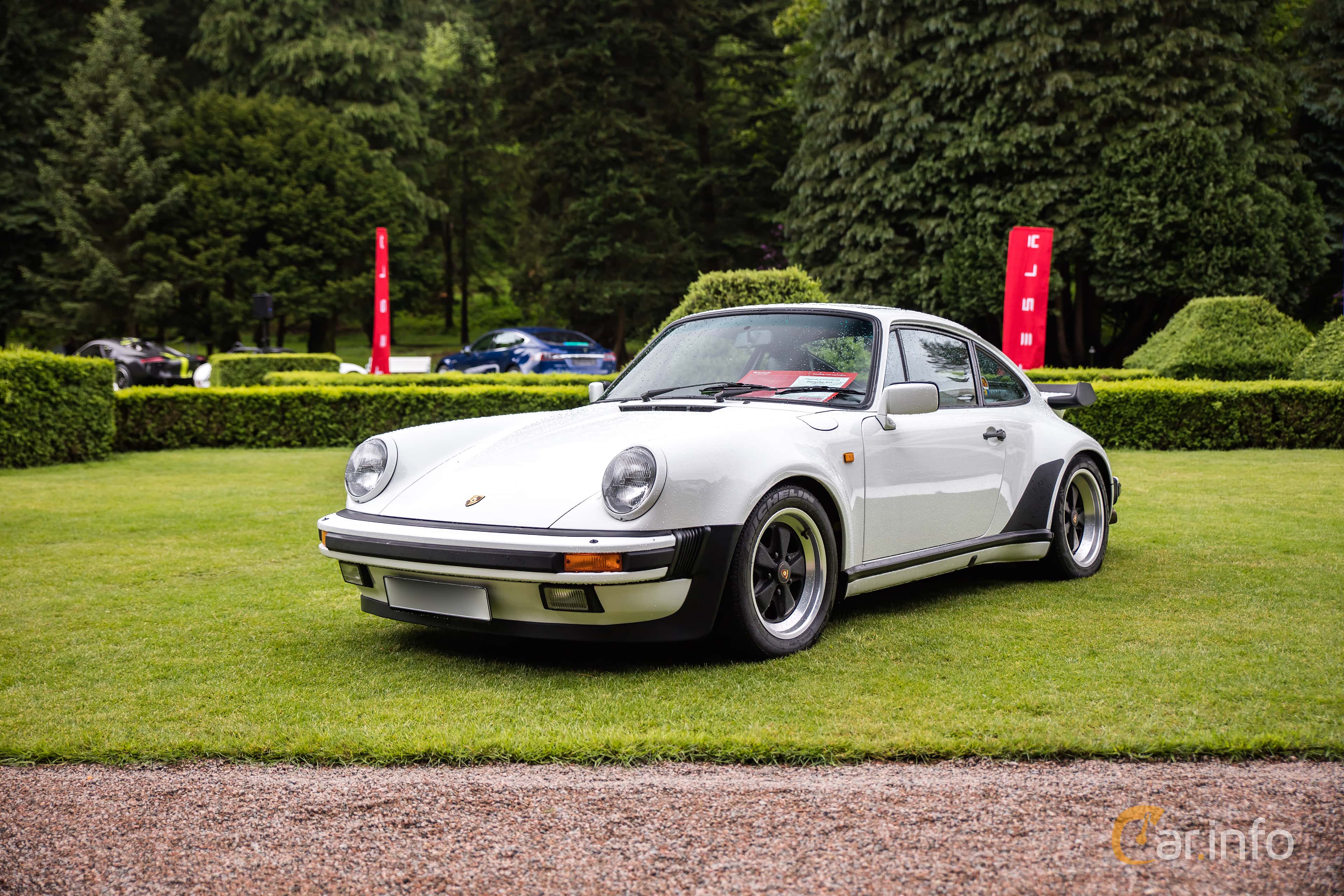 Porsche 911 Turbo  Manual, 300hp, 1988