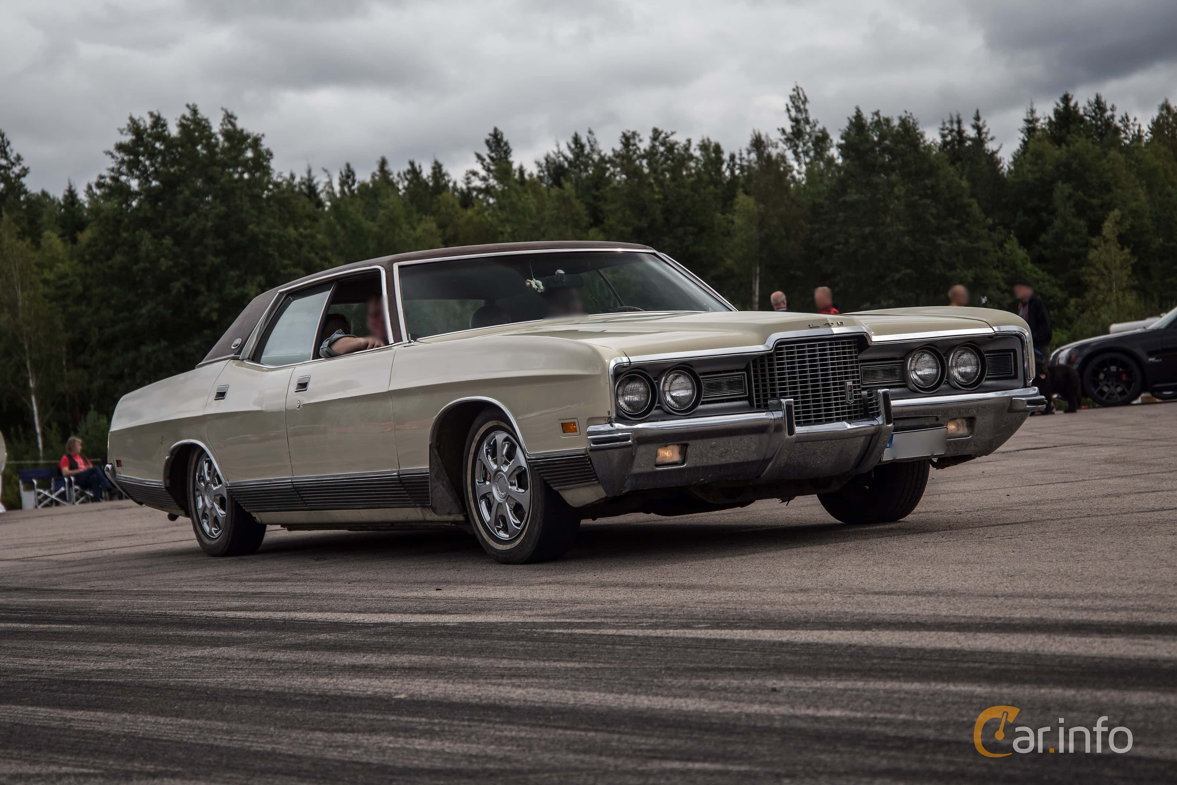 Ford LTD 4-door Hardtop 7.0 V8 Automatic, 215hp, 1972