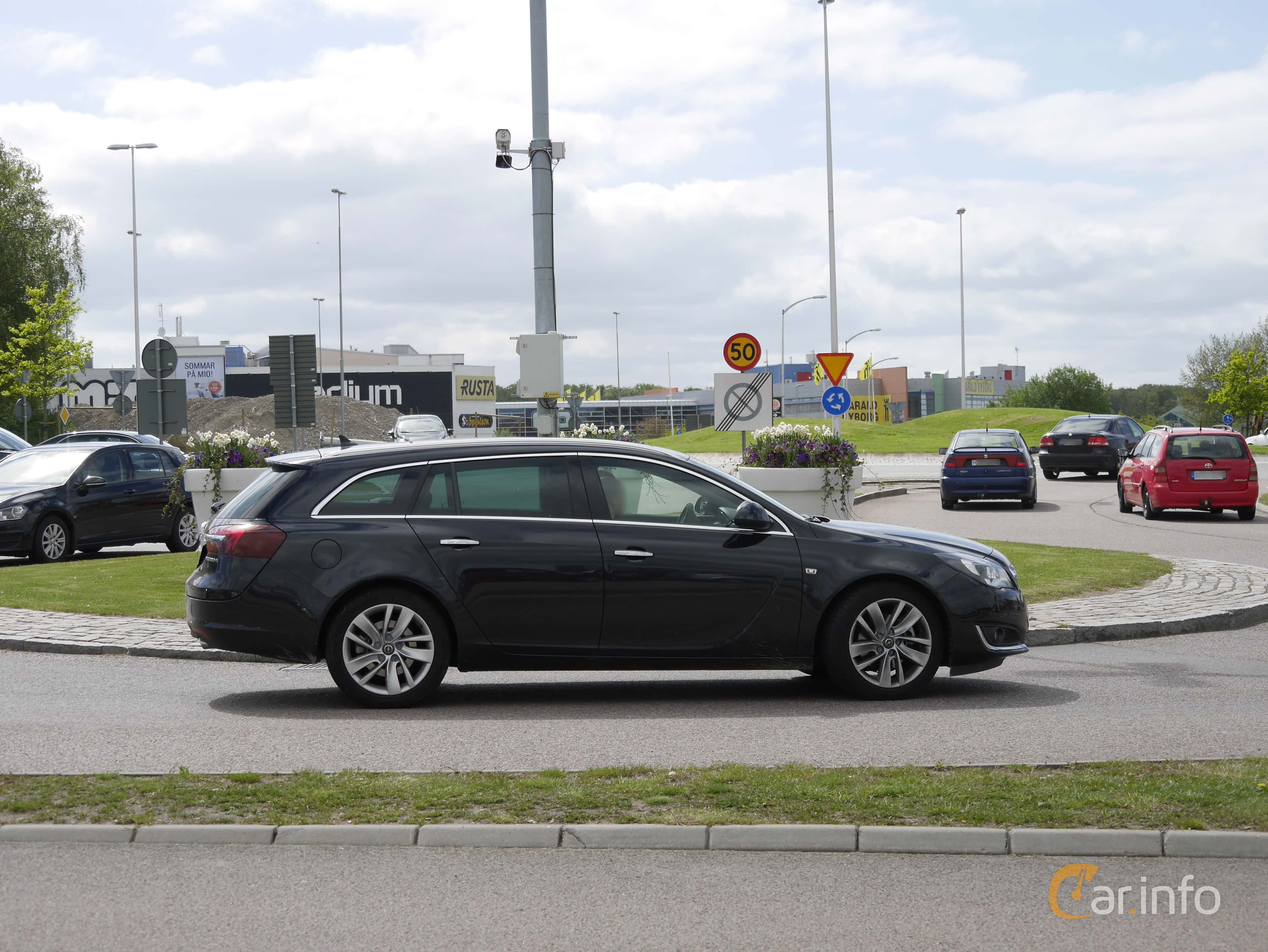 Opel Insignia Sports Tourer 2.0 BiTurbo CDTI 4x4 Automatic, 195hp, 2015