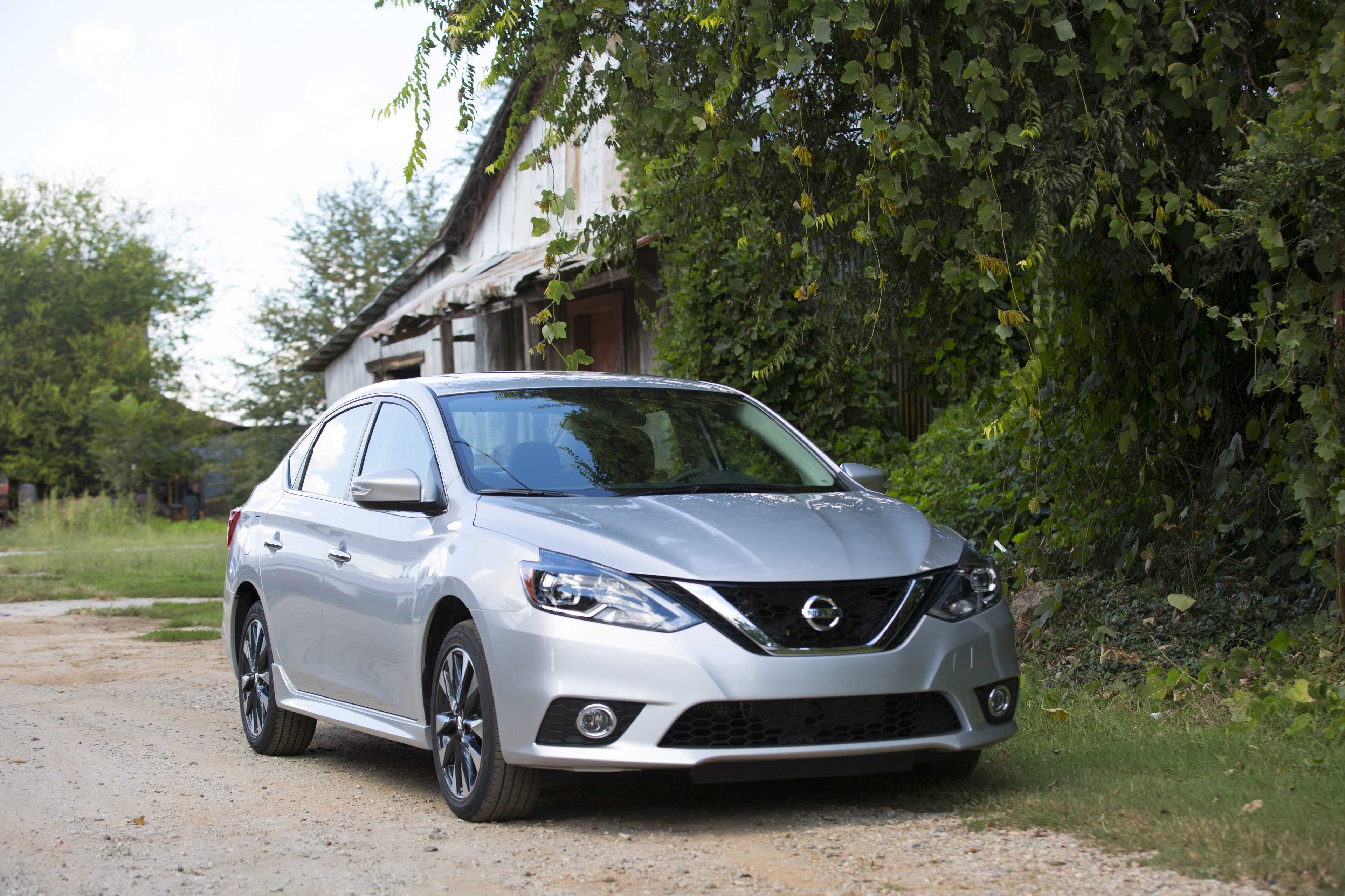 Nissan Sentra SR Turbo XTRONIC-CVT