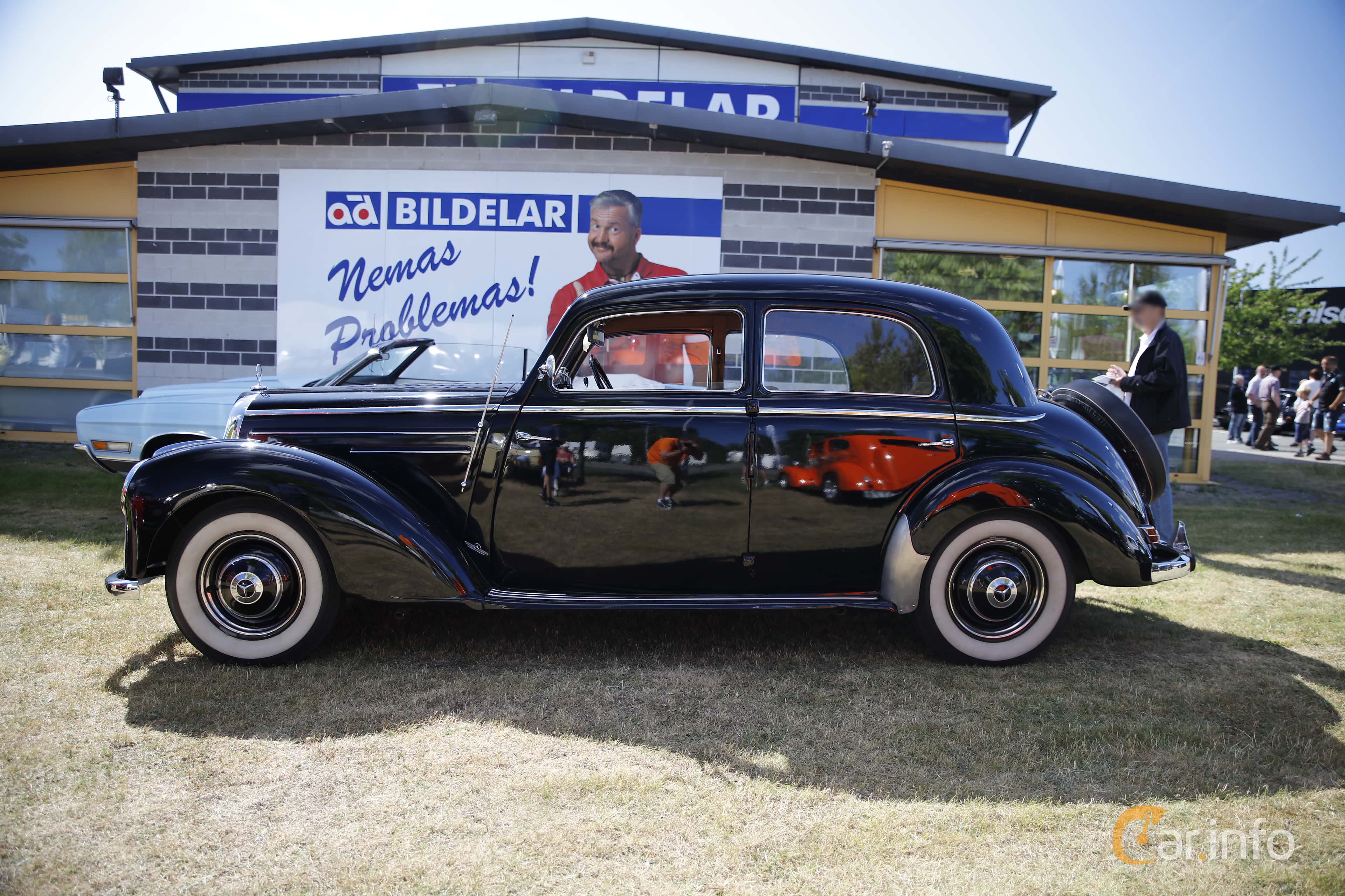 Mercedes-Benz 220 W187