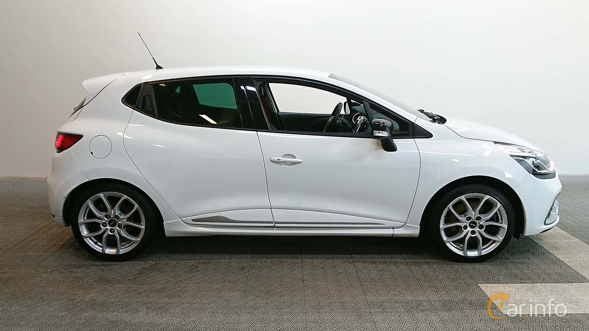 Renault Clio RS 1.6 TCe EDC, 200hp, 2015