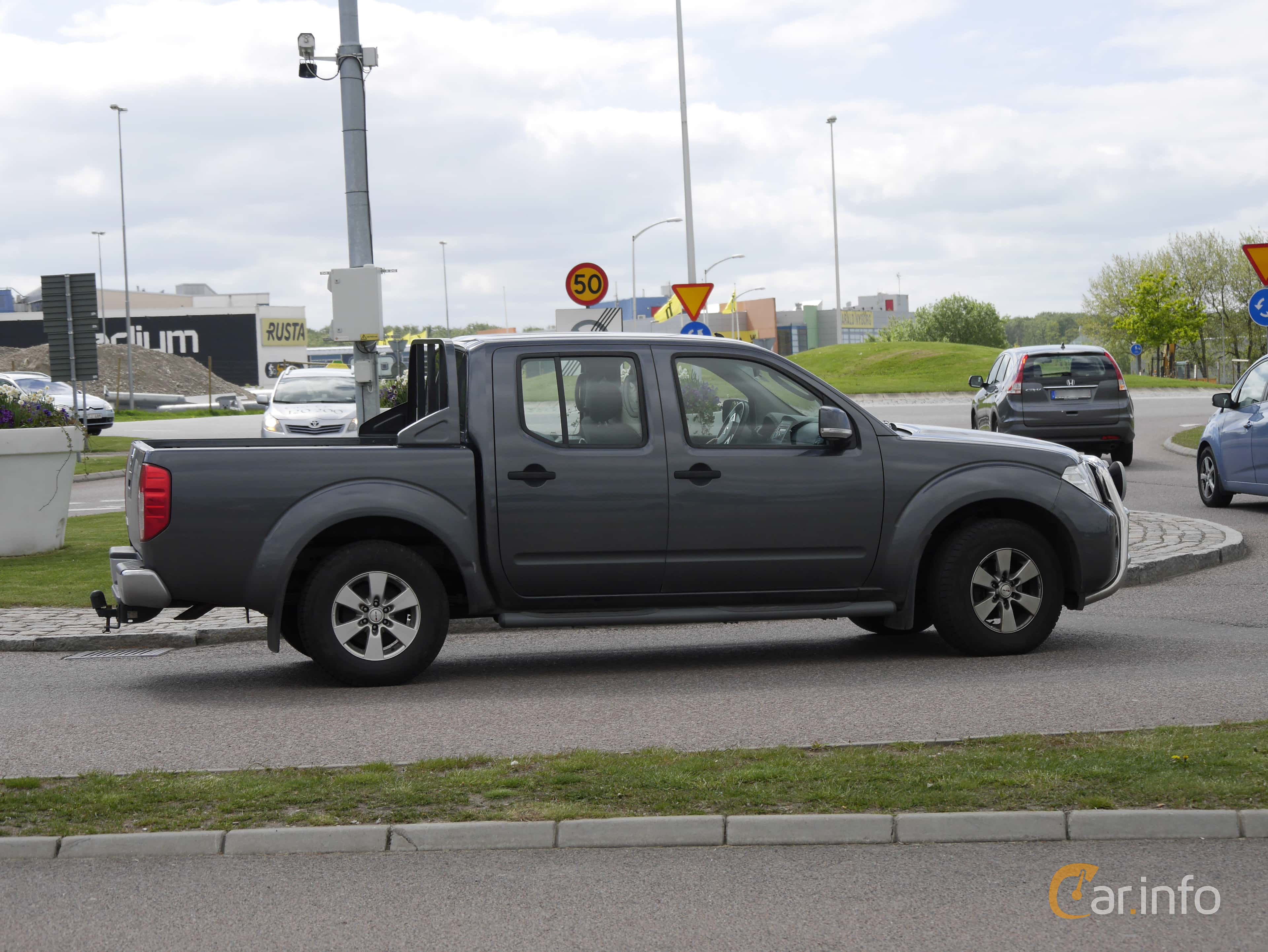 Nissan Navara Double Cab 2.5 dCi 4x4 Manual, 190hp, 2011
