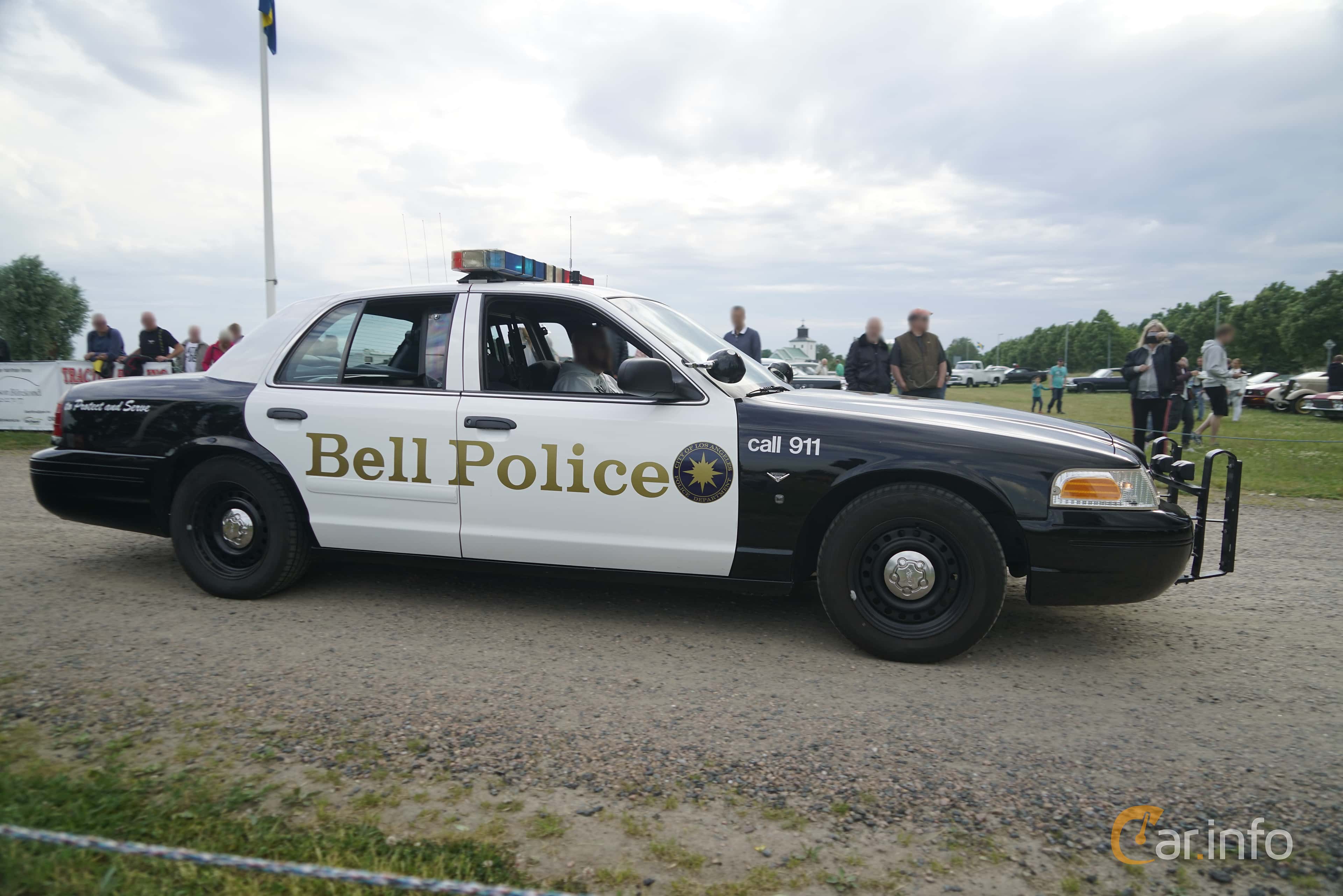 Ford Crown Victoria Police Interceptor 4.6 V8 Automatic, 254hp, 2010