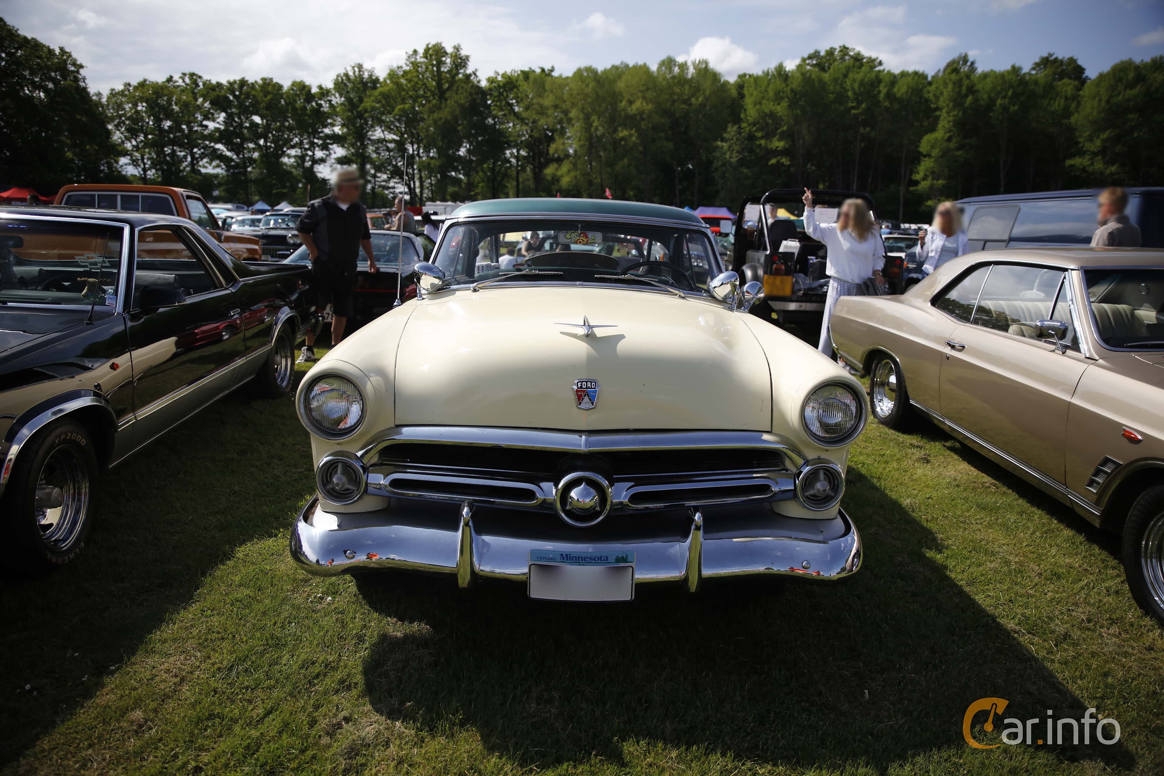 Ford Crestline 3.9 V8 1st Generation, Automatic, 3-speed