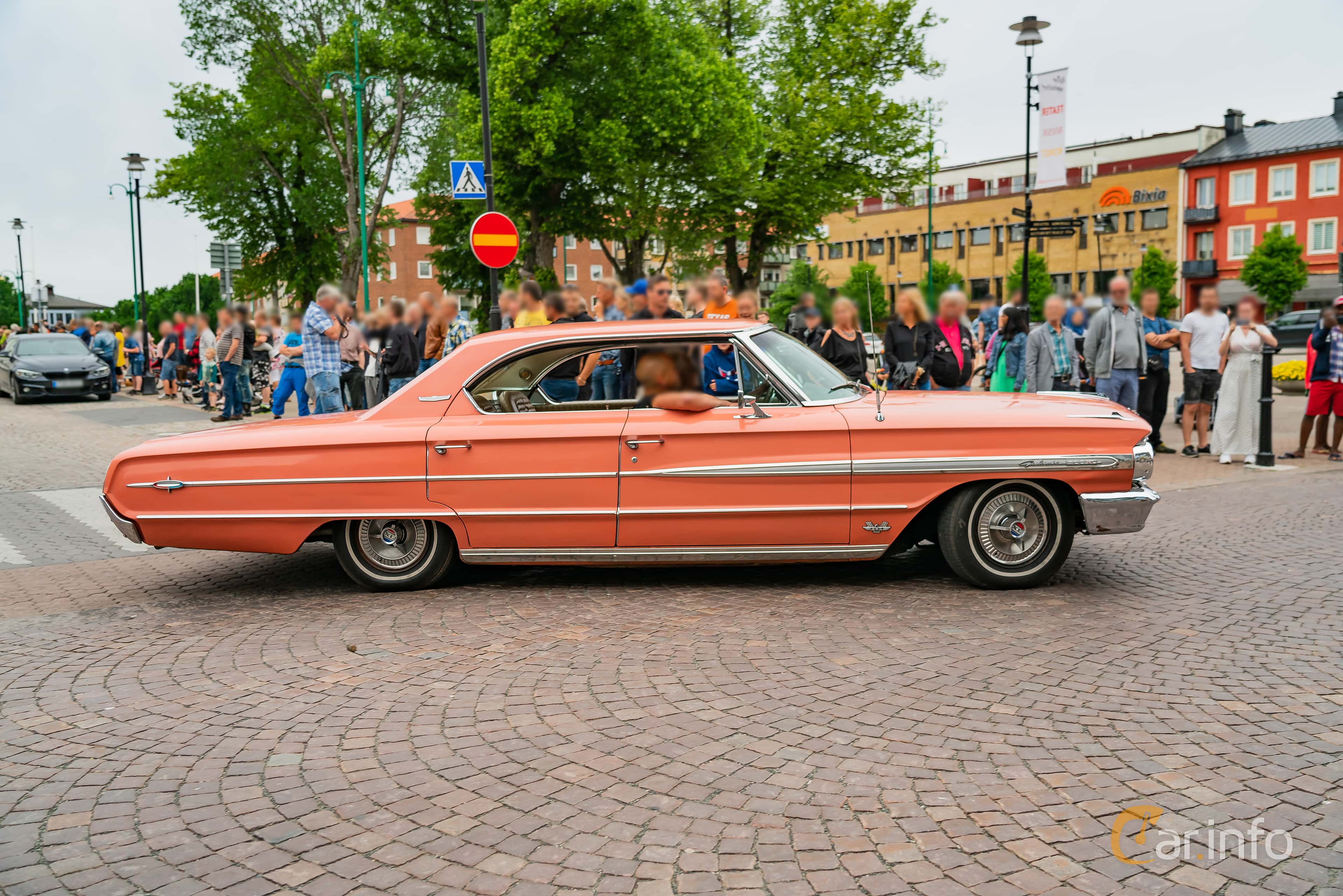 Ford Galaxie 4-door Hardtop 3rd Generation Facelift 7.0 V8 Manual, 4-speed