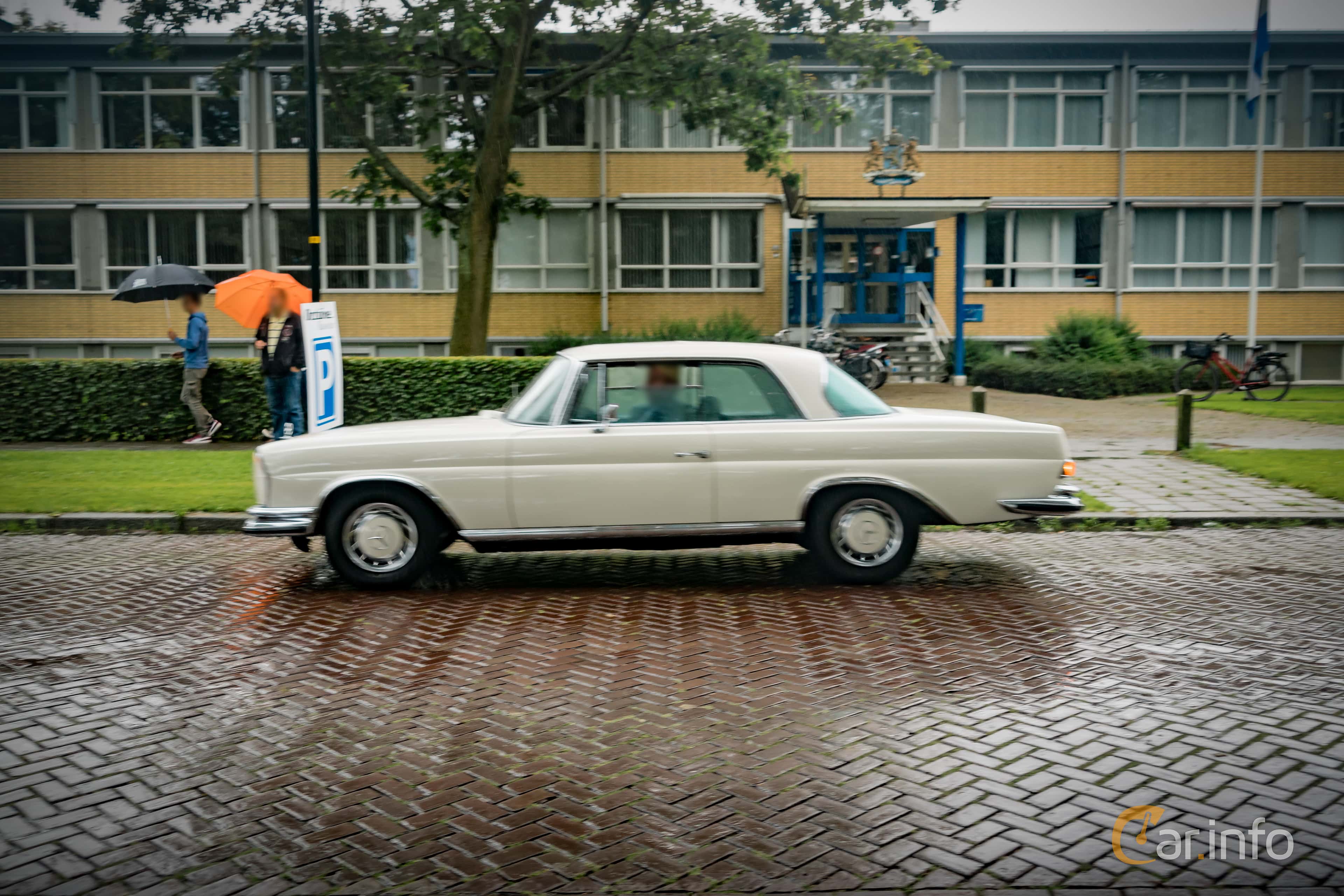Mercedes-Benz 280 SE Coupé  Manual, 160hp, 1971