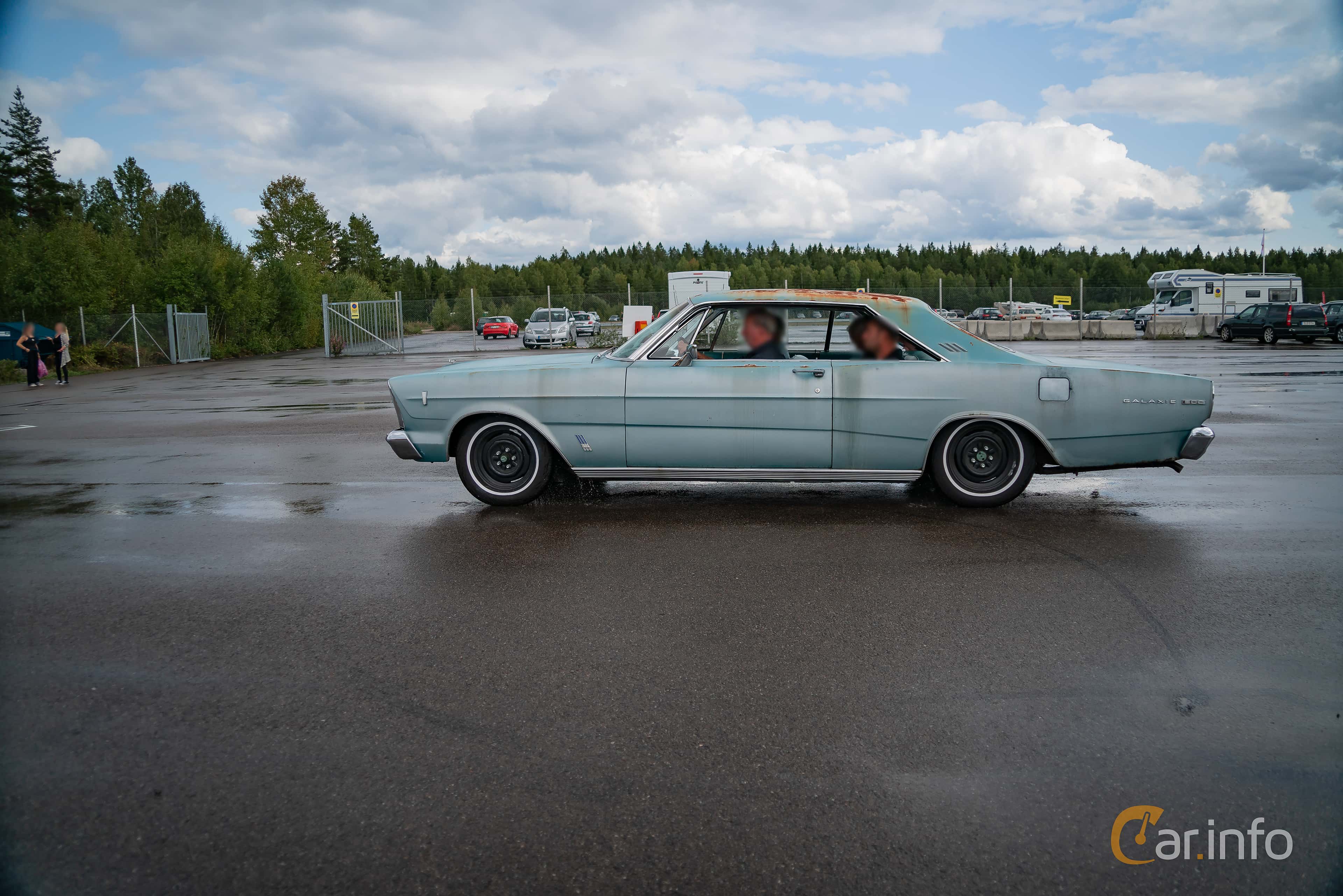 Ford Galaxie 500 2-door Hardtop