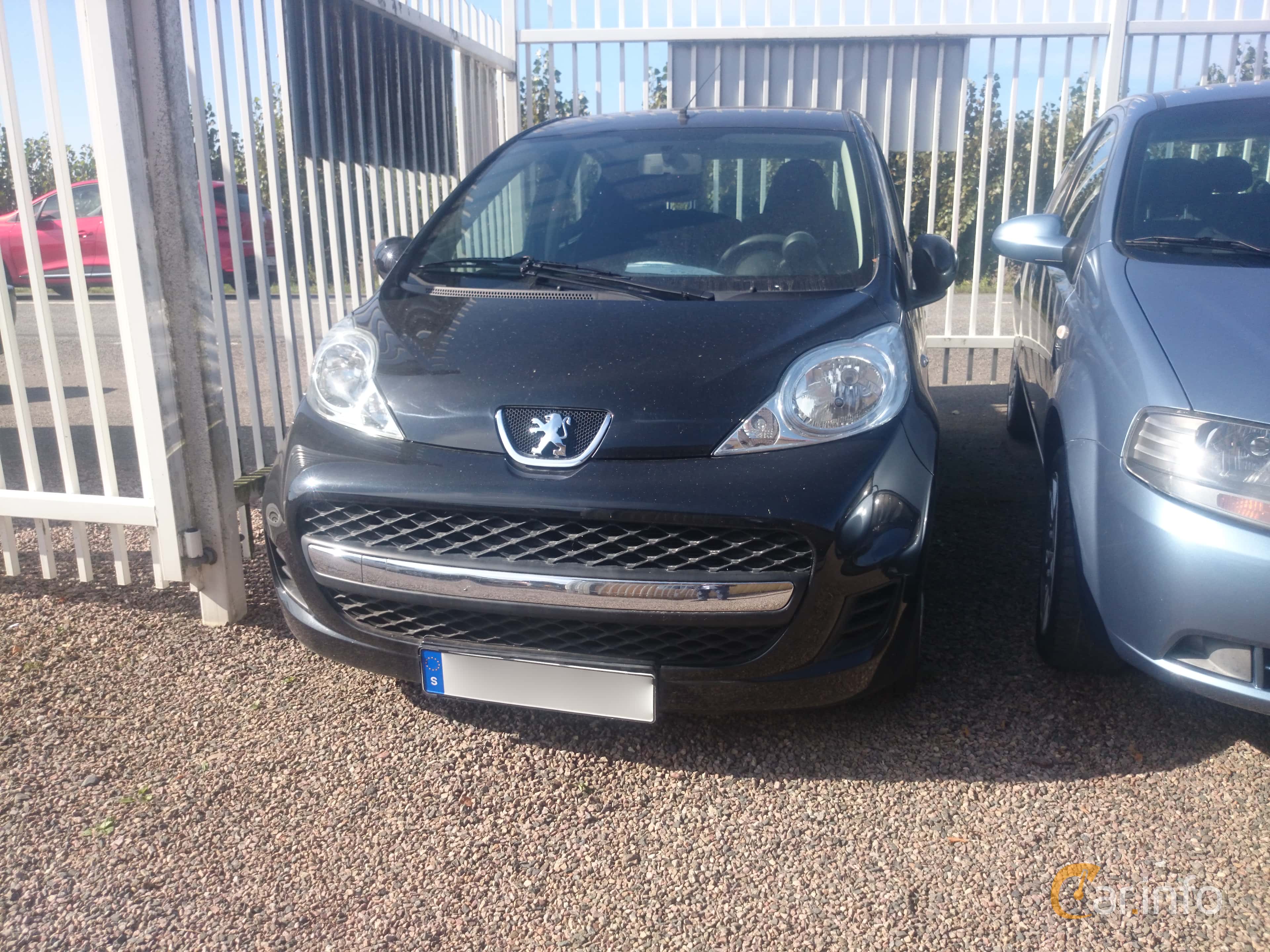 Peugeot 107 3-door 1.0 Manual, 68hp, 2011