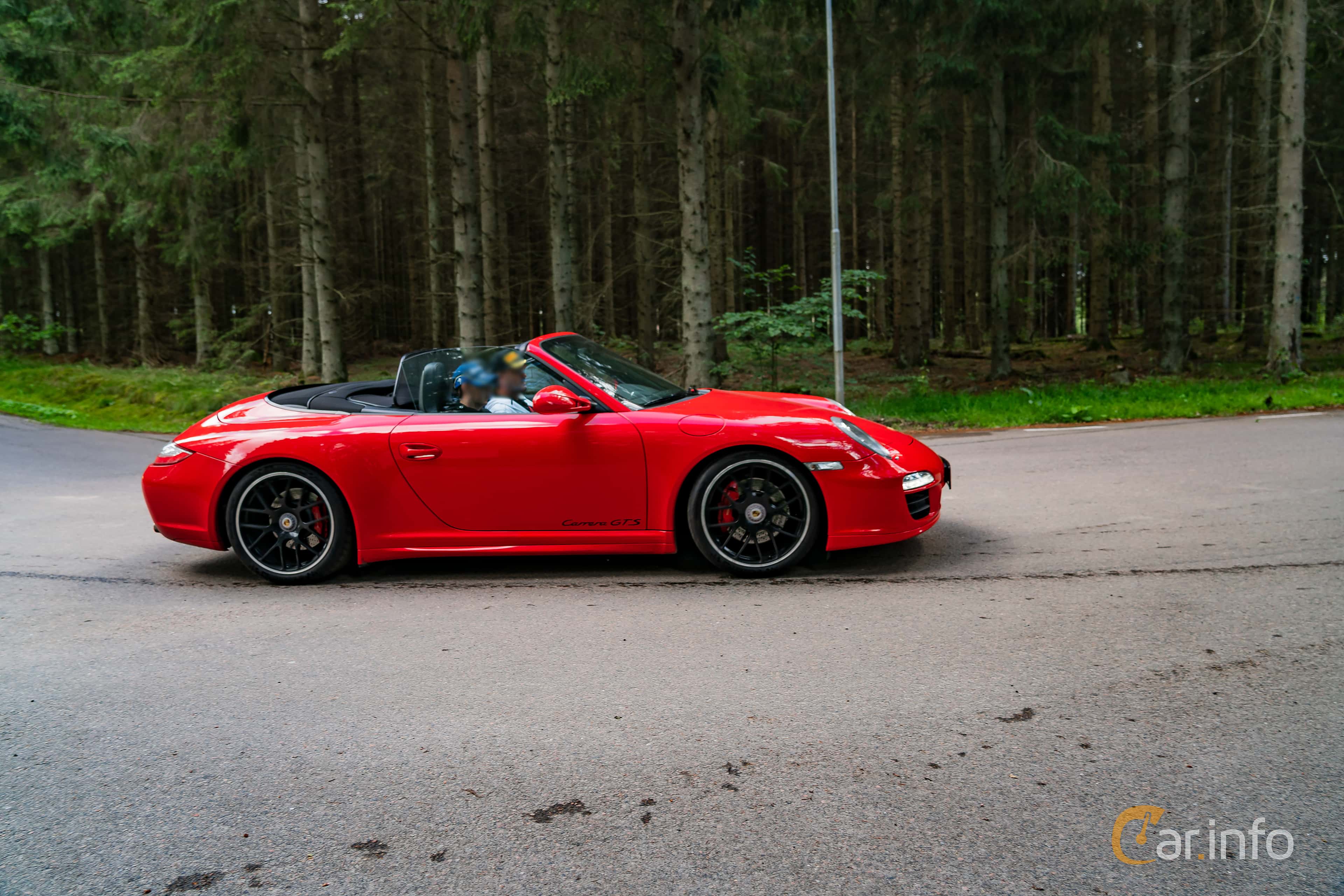 Porsche 911 Carrera GTS Cabriolet
