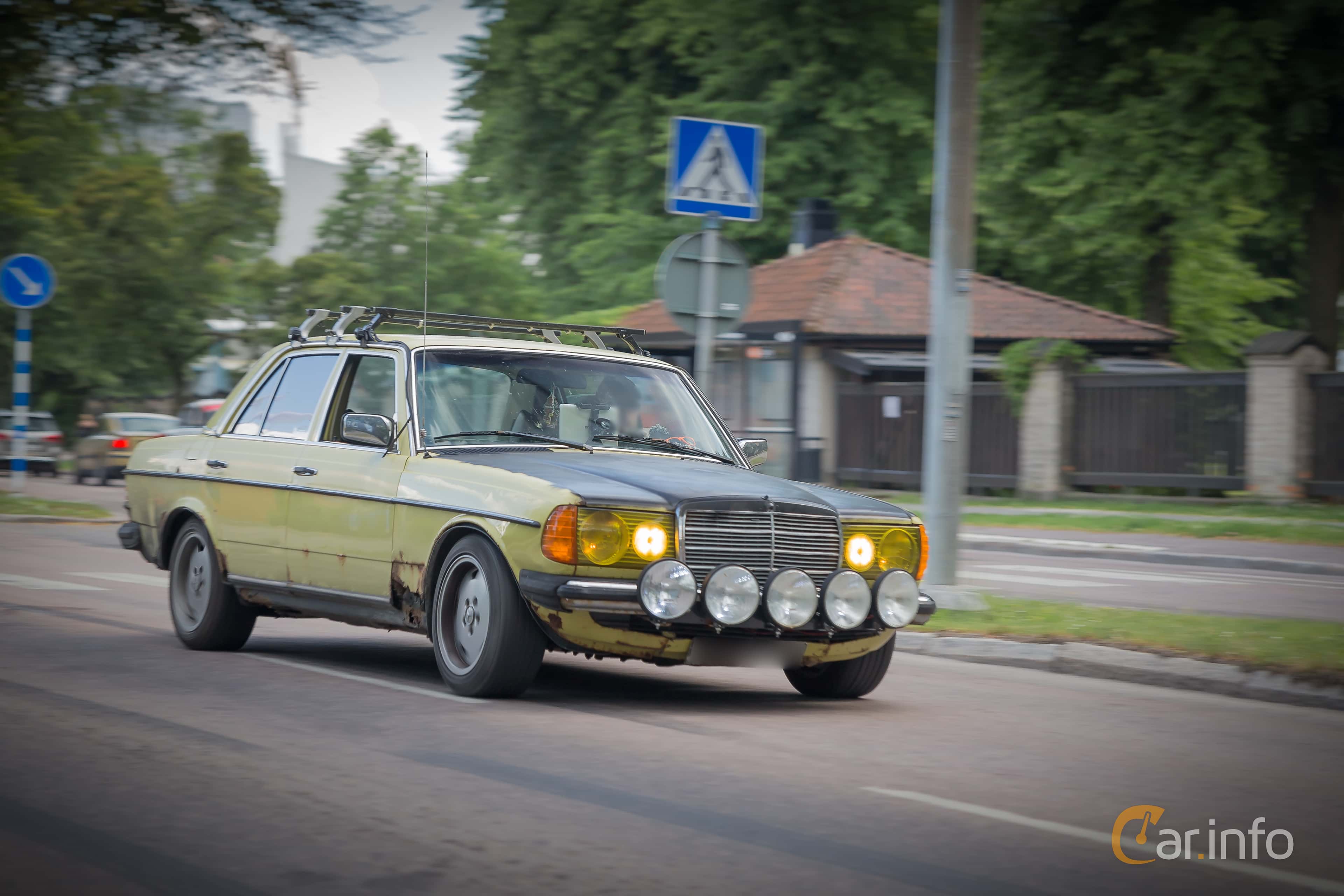 Mercedes-Benz 300 D  Automatic, 80hp, 1978