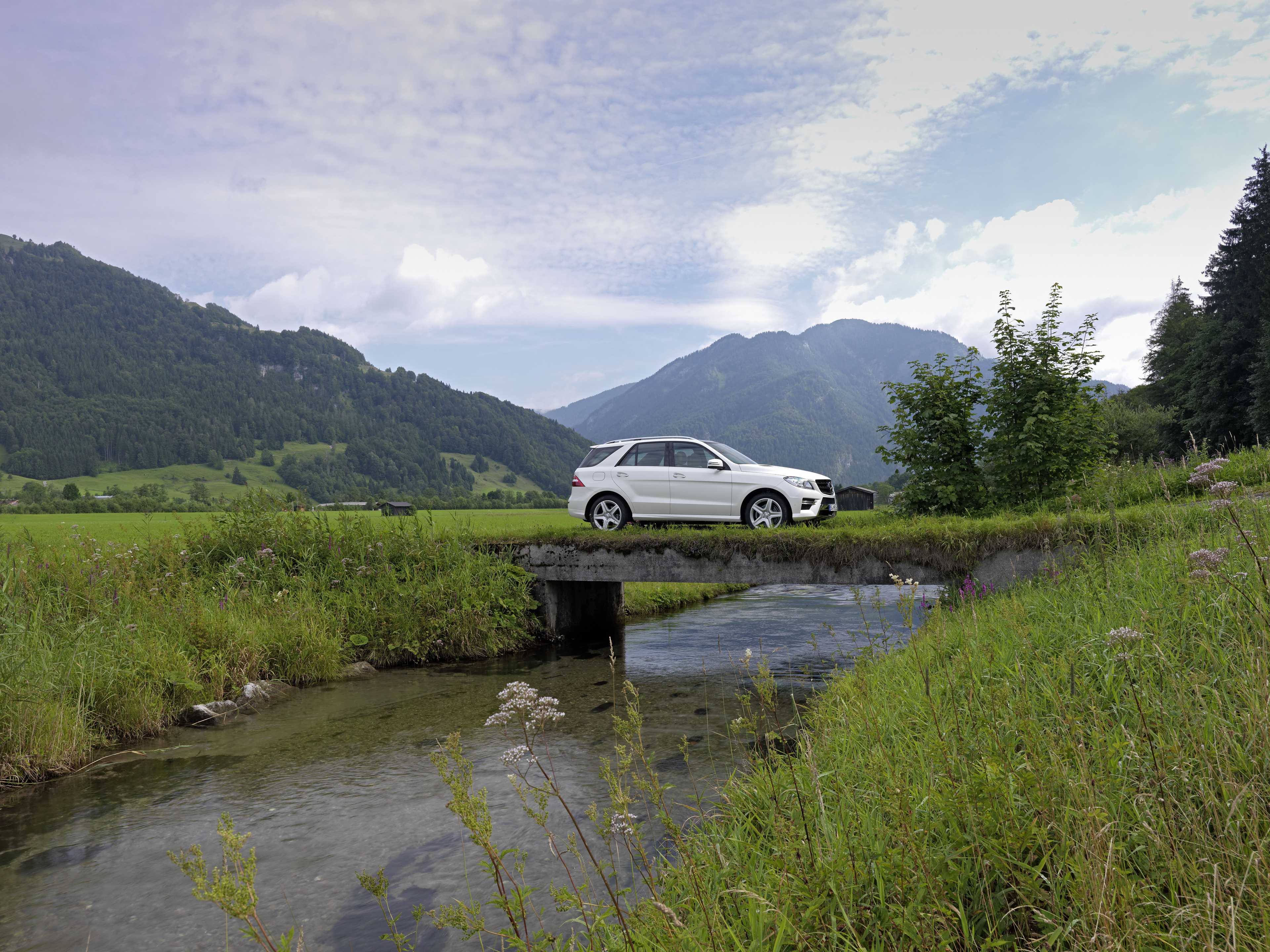 Mercedes-Benz ML 350 BlueTEC 4MATIC  7G-Tronic Plus, 243hp, 2012