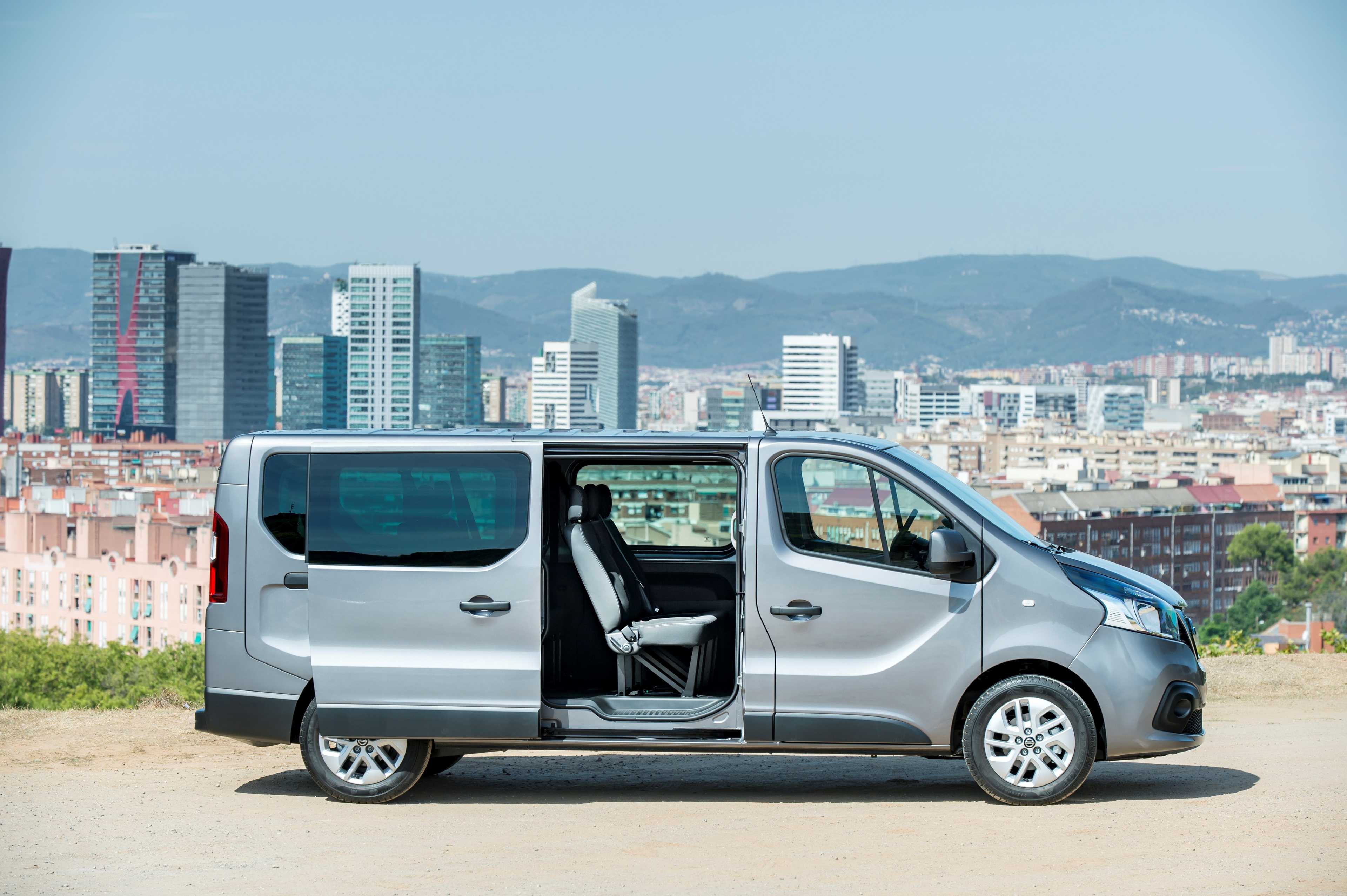Nissan NV300 Combi 2.0 dCi DCT, 145hp, 2021