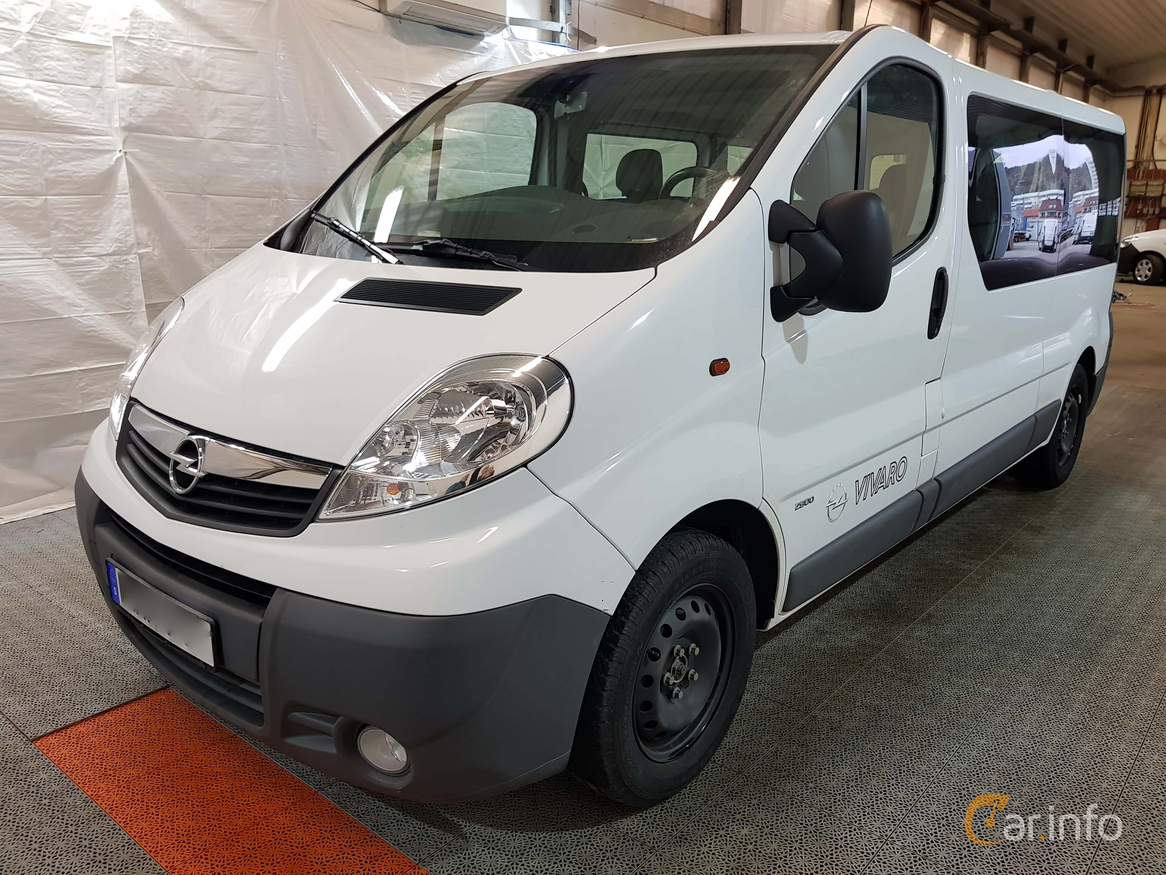 Opel Vivaro Combi 2.0 CDTI Manual, 115hp, 2013