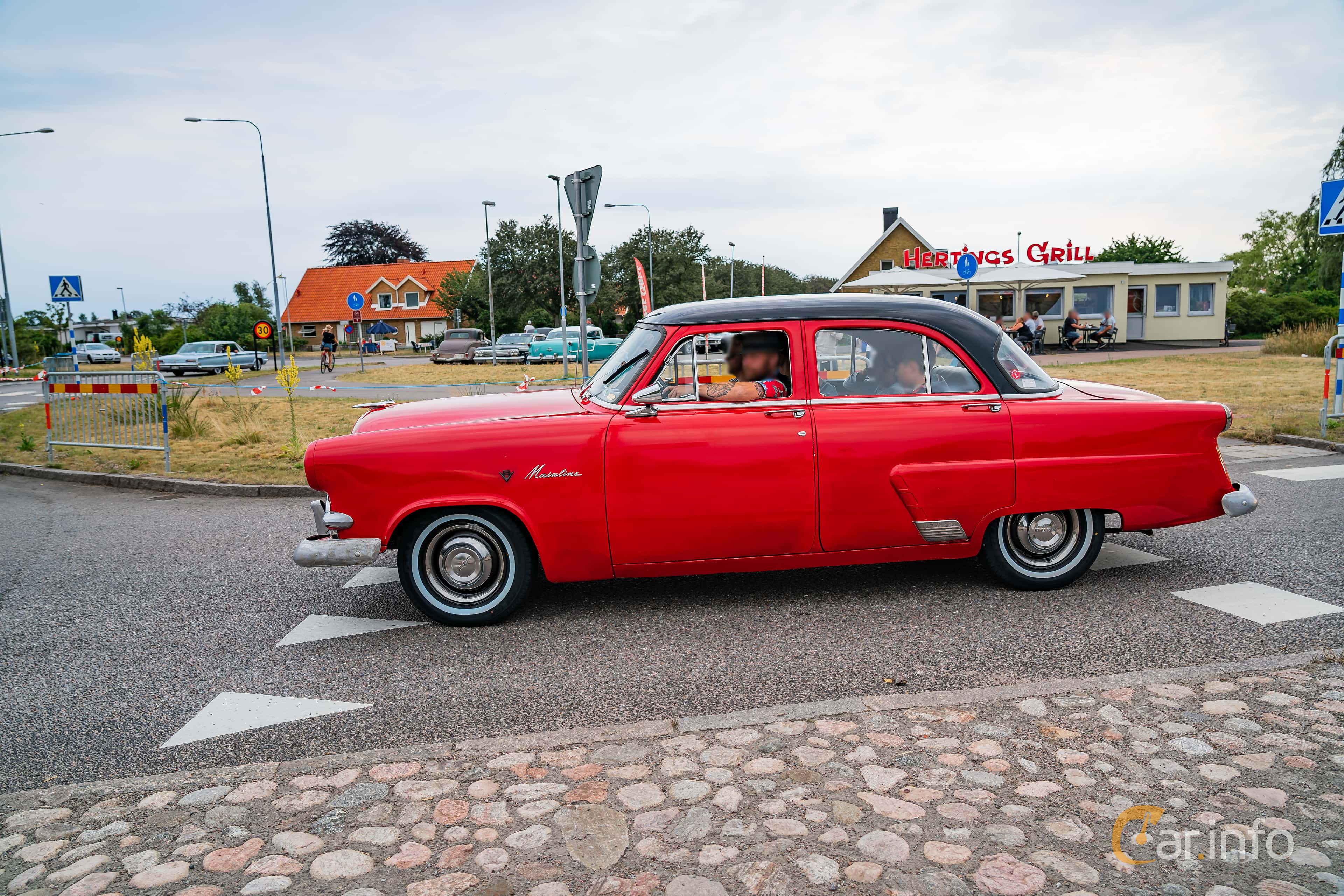 Ford Mainline Fordor Sedan 3.9 V8
