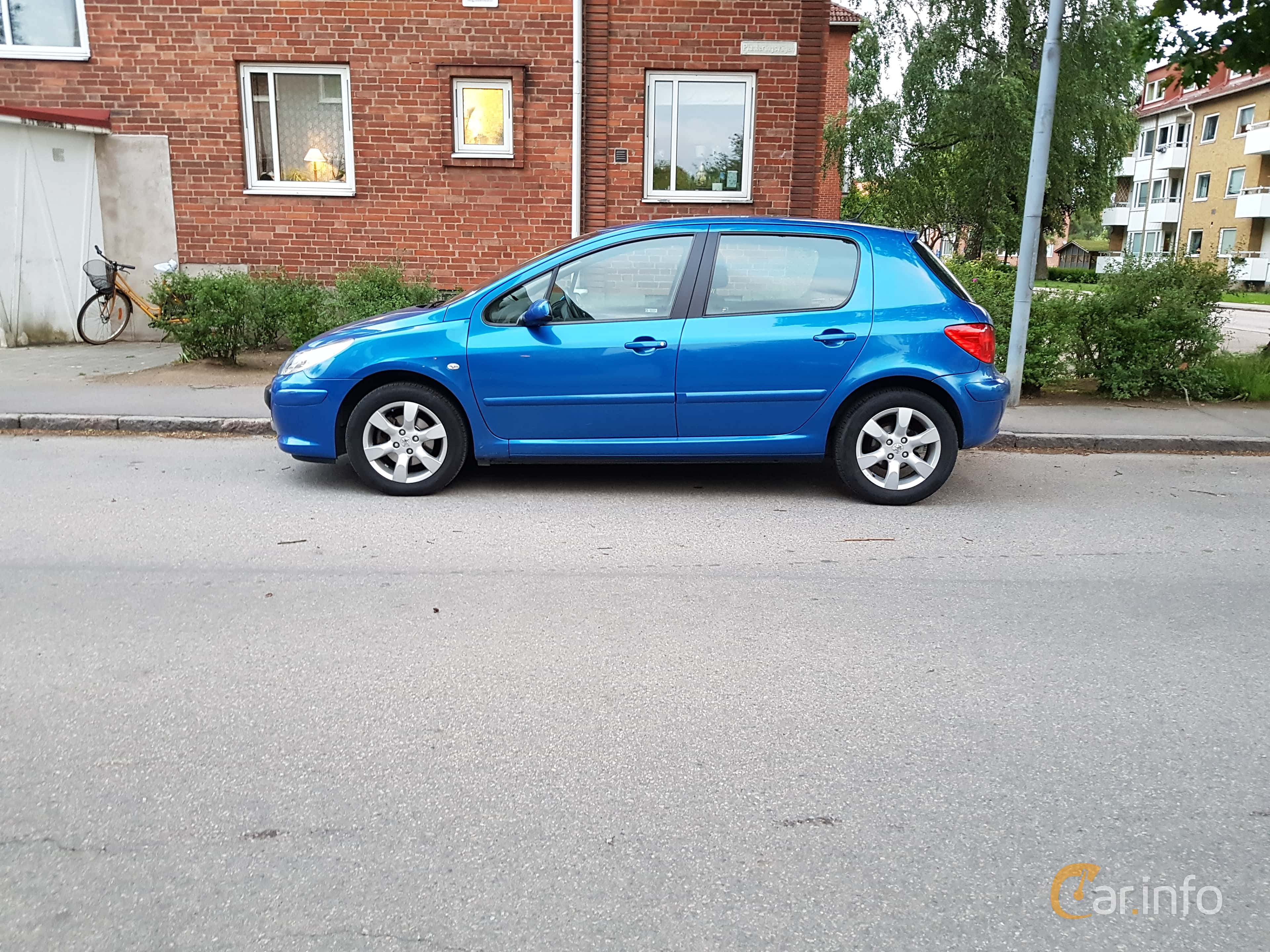 Peugeot 307 5-door 2.0 140hp, 2005