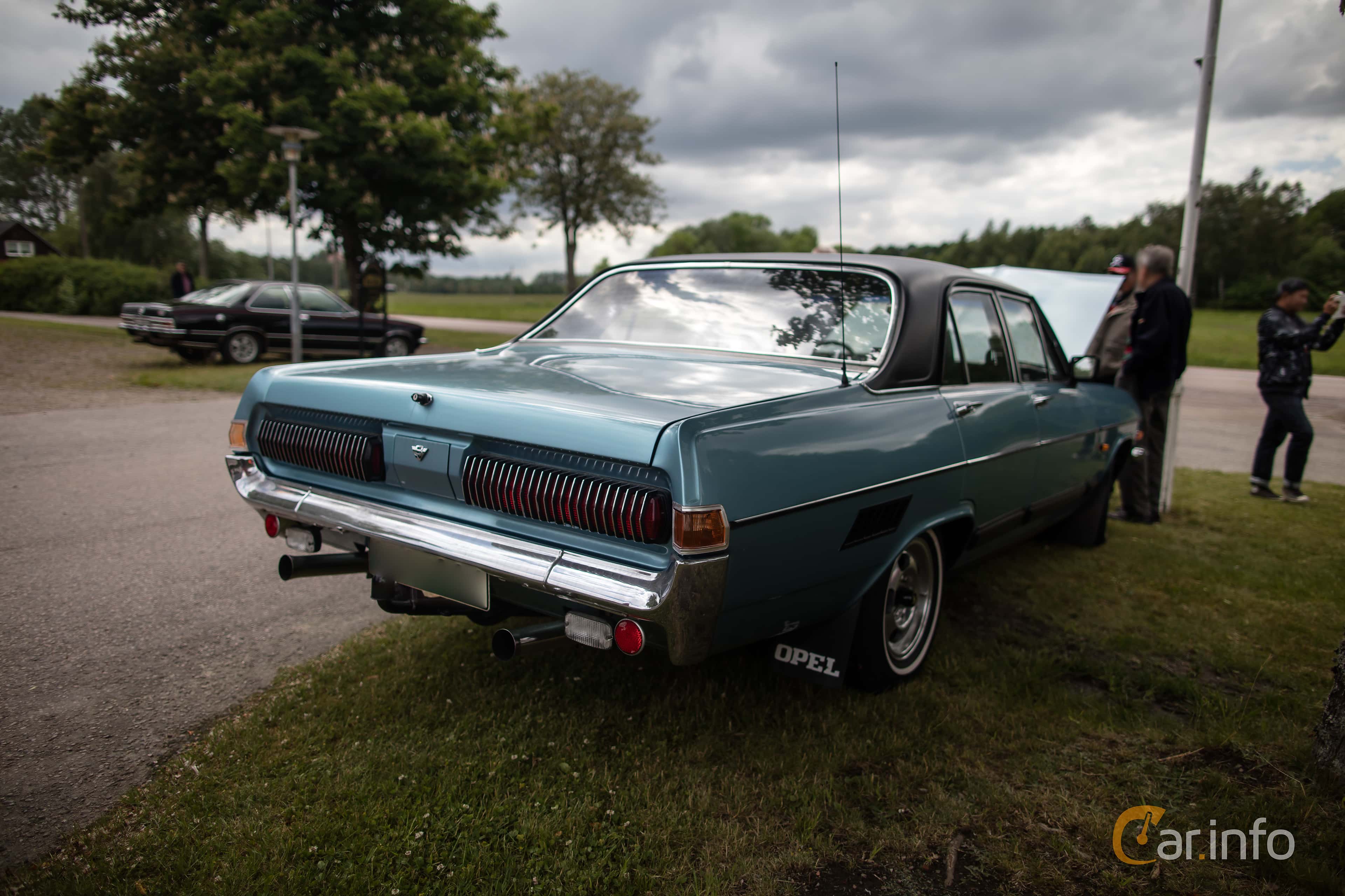 Opel Kapitän 4-door Sedan 4.6 V8 190hp, 1964