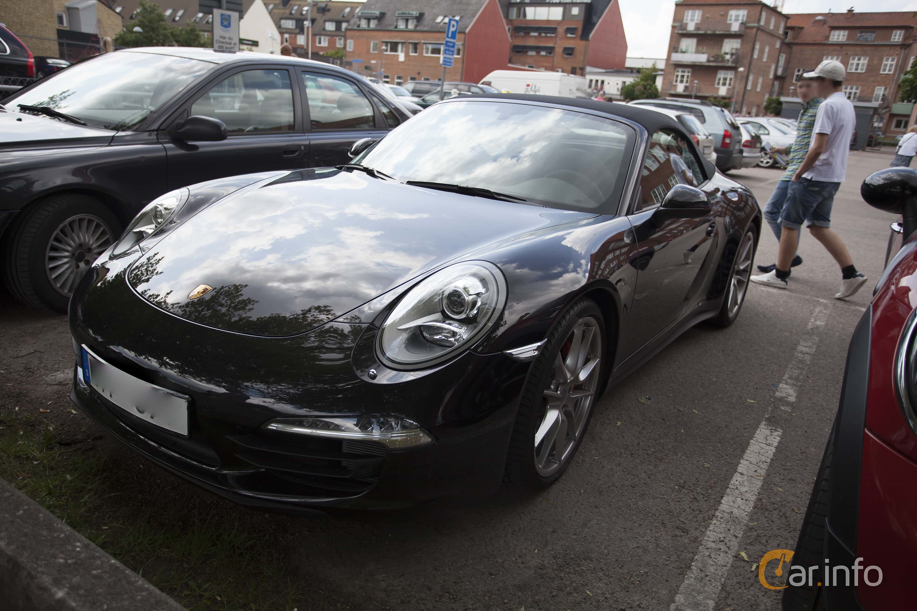 Porsche 911 Carrera 4S Cabriolet  Manual, 400hp, 2013