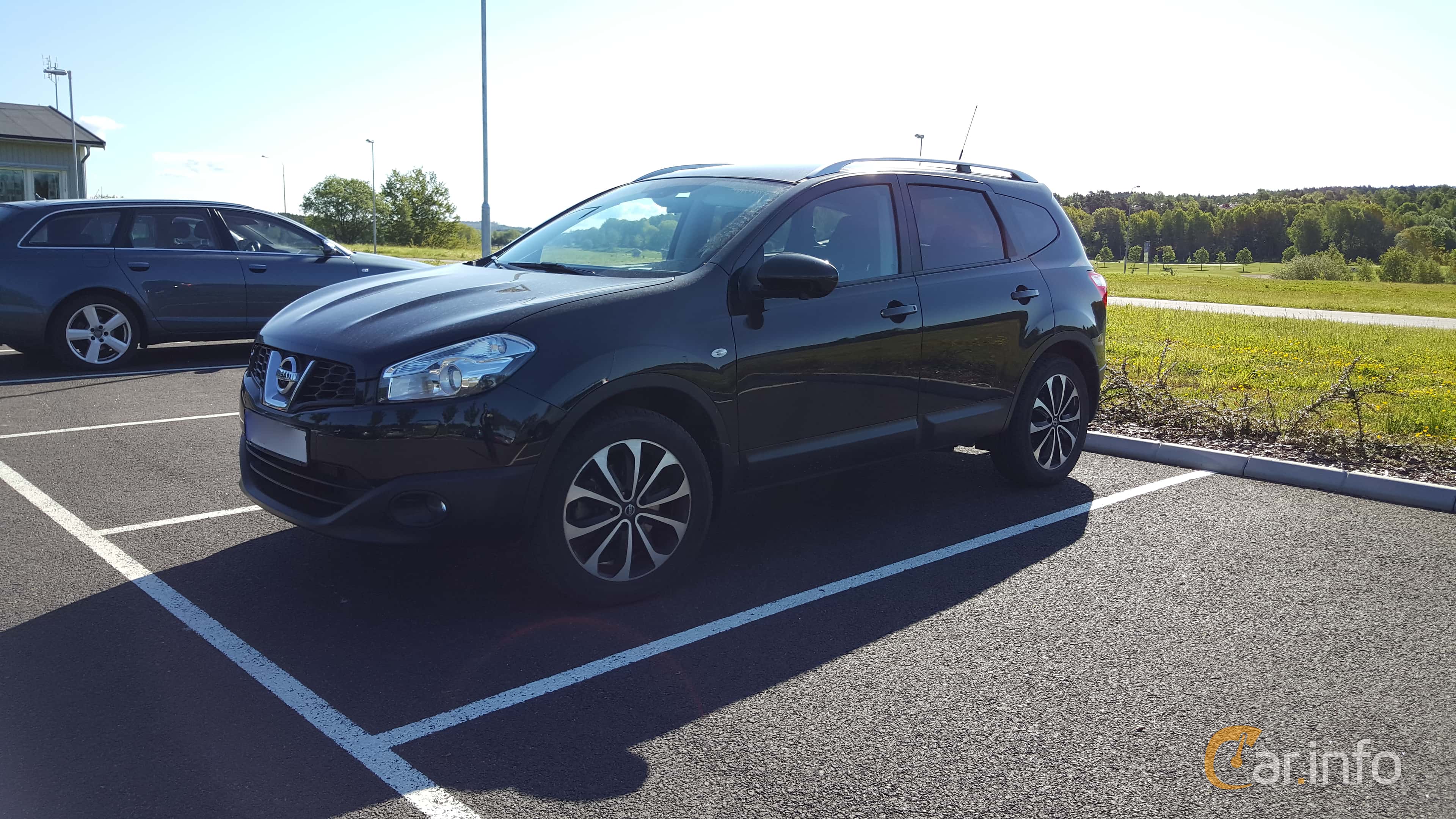 Nissan Qashqai+2 2.0 4x4 Manual, 141hp, 2013