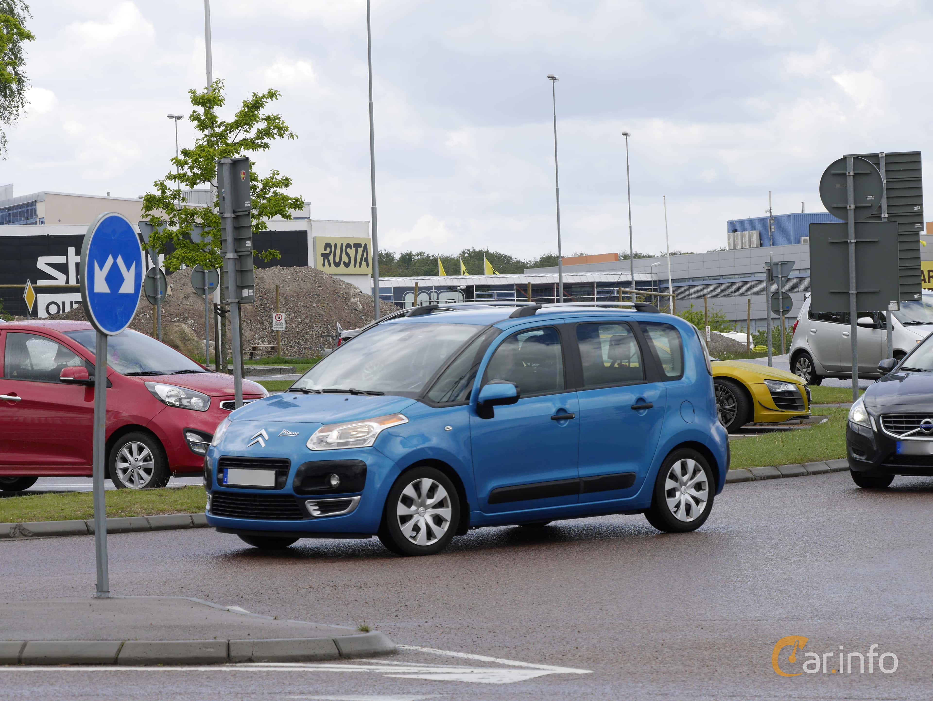 Citroën C3 Picasso 1st Generation 1.4 VTi Manual, 5-speed